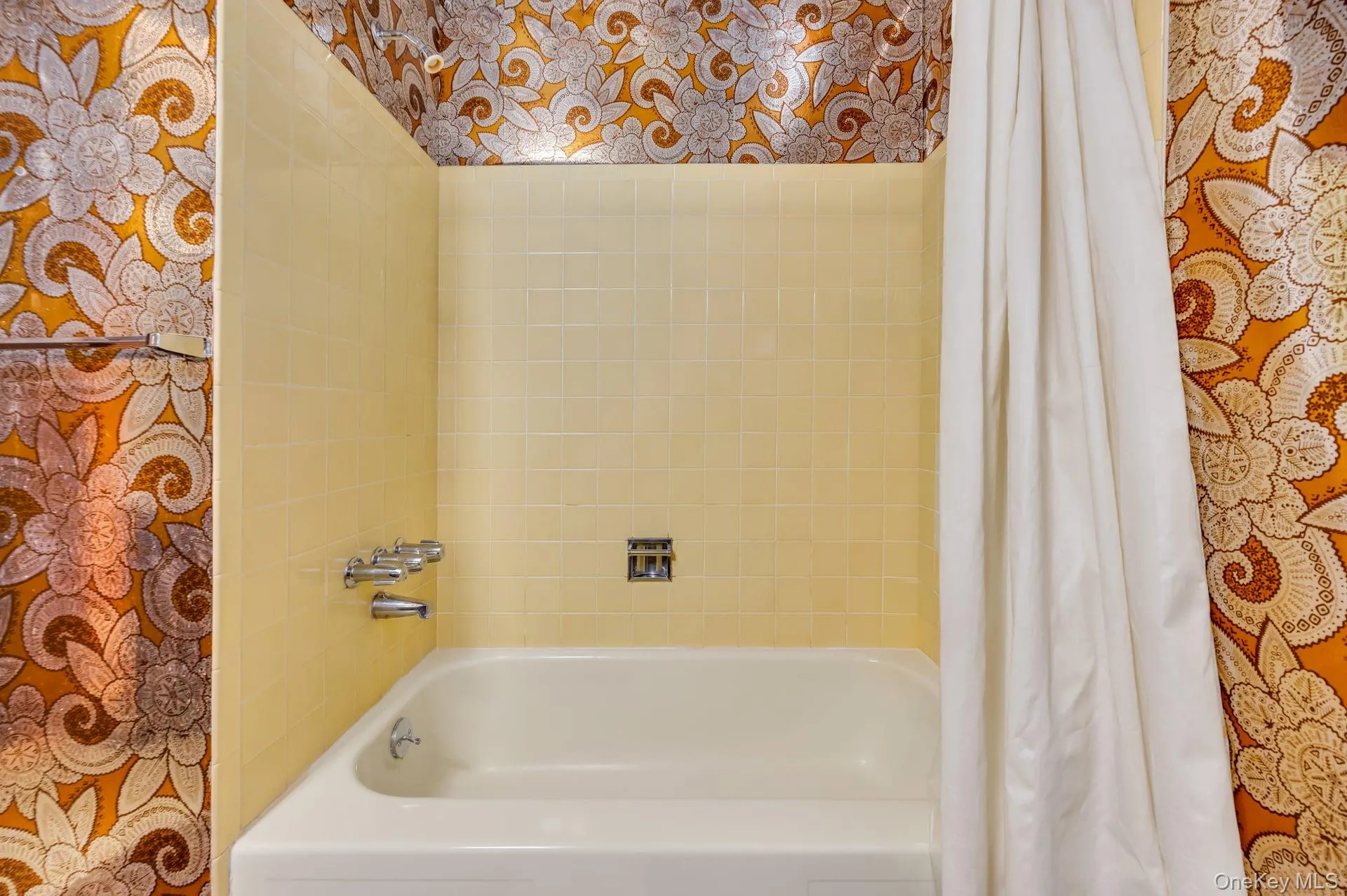 9 Alpine Place, Brookhaven, NY, 3 Bedrooms Bedrooms, 7 Rooms Rooms,2 BathroomsBathrooms,Residential,For Rent,Alpine,0,1029359 9 Alpine Place, Brookhaven, NY, 3 Bedrooms Bedrooms, 7 Rooms Rooms,2 BathroomsBathrooms,Residential,For Rent,Alpine,0,1029359