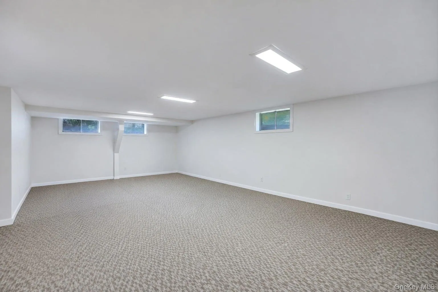 9 Alpine Place, Brookhaven, NY, 3 Bedrooms Bedrooms, 7 Rooms Rooms,2 BathroomsBathrooms,Residential,For Rent,Alpine,0,1029359 9 Alpine Place, Brookhaven, NY, 3 Bedrooms Bedrooms, 7 Rooms Rooms,2 BathroomsBathrooms,Residential,For Rent,Alpine,0,1029359
