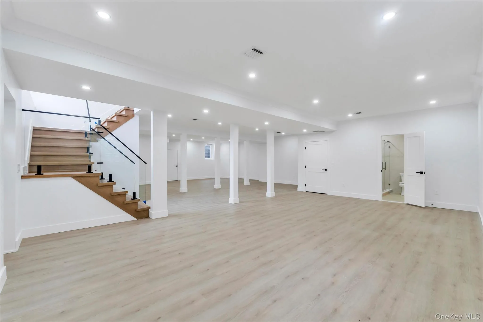 2497 Balsam Avenue, Hempstead, NY, 5 Bedrooms Bedrooms, 12 Rooms Rooms,6 BathroomsBathrooms,Residential,For Rent,Balsam,0,1029368 2497 Balsam Avenue, Hempstead, NY, 5 Bedrooms Bedrooms, 12 Rooms Rooms,6 BathroomsBathrooms,Residential,For Rent,Balsam,0,1029368