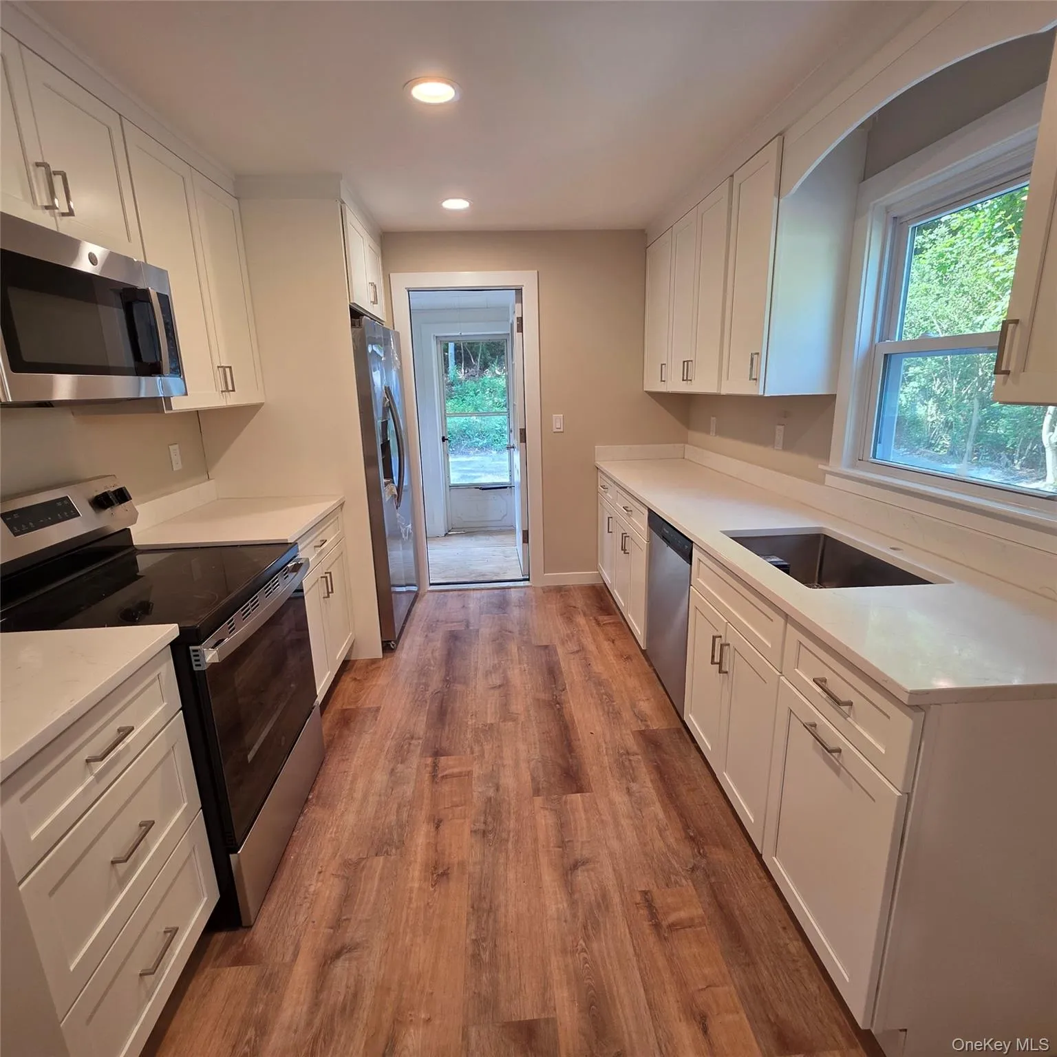 783 Rt 25A, Brookhaven, NY, 3 Bedrooms Bedrooms, 6 Rooms Rooms,1 BathroomBathrooms,Residential Lease,For Rent,Rt 25A,0,1029372 783 Rt 25A, Brookhaven, NY, 3 Bedrooms Bedrooms, 6 Rooms Rooms,1 BathroomBathrooms,Residential Lease,For Rent,Rt 25A,0,1029372