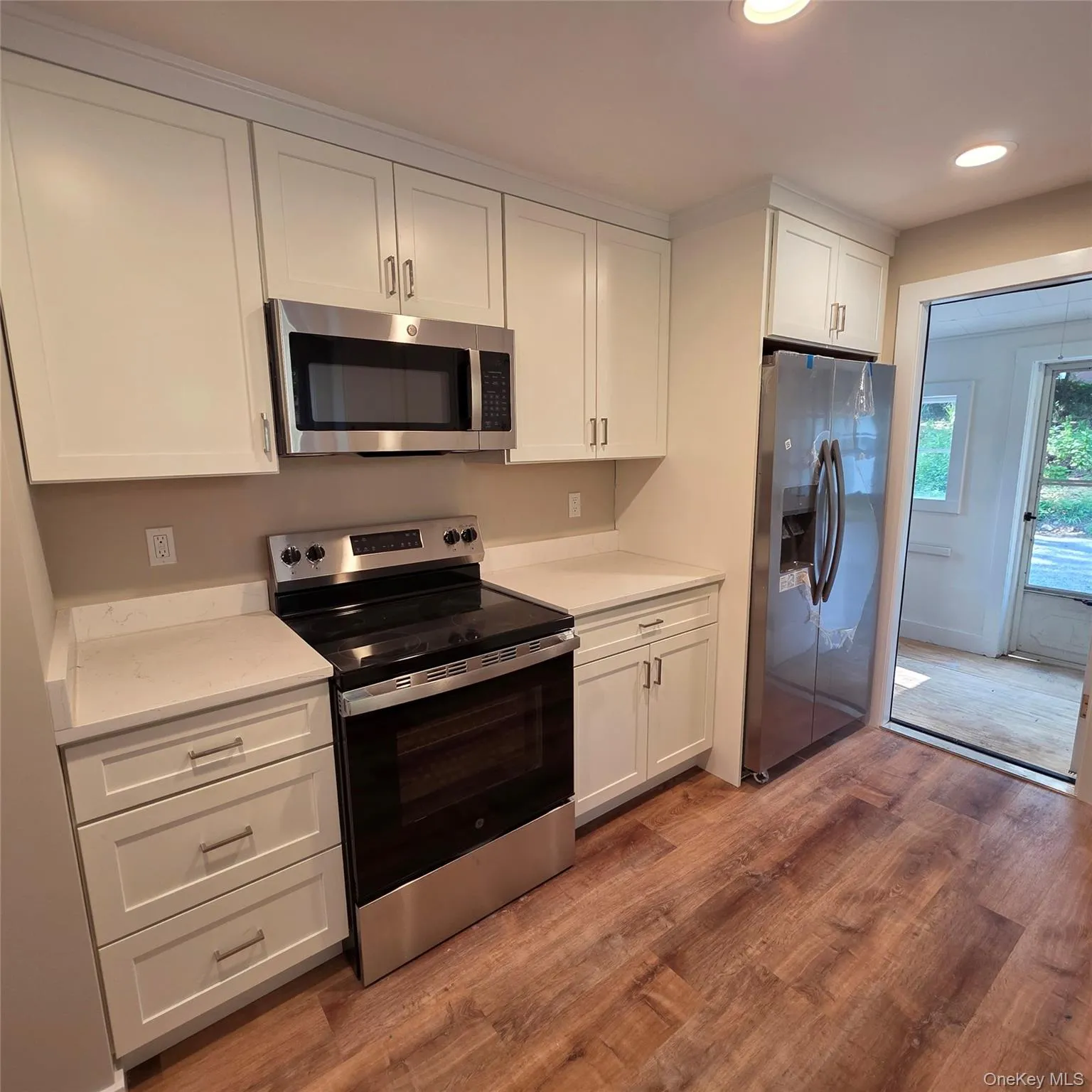 783 Rt 25A, Brookhaven, NY, 3 Bedrooms Bedrooms, 6 Rooms Rooms,1 BathroomBathrooms,Residential Lease,For Rent,Rt 25A,0,1029372 783 Rt 25A, Brookhaven, NY, 3 Bedrooms Bedrooms, 6 Rooms Rooms,1 BathroomBathrooms,Residential Lease,For Rent,Rt 25A,0,1029372