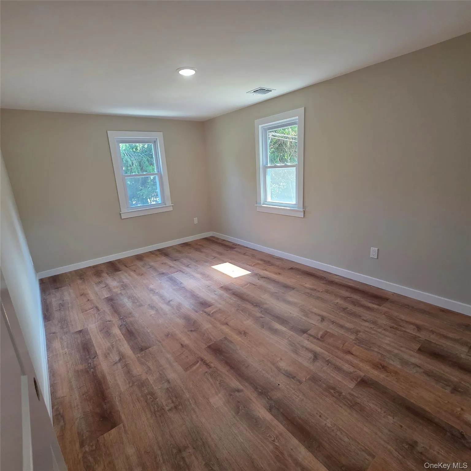 783 Rt 25A, Brookhaven, NY, 3 Bedrooms Bedrooms, 6 Rooms Rooms,1 BathroomBathrooms,Residential Lease,For Rent,Rt 25A,0,1029372 783 Rt 25A, Brookhaven, NY, 3 Bedrooms Bedrooms, 6 Rooms Rooms,1 BathroomBathrooms,Residential Lease,For Rent,Rt 25A,0,1029372