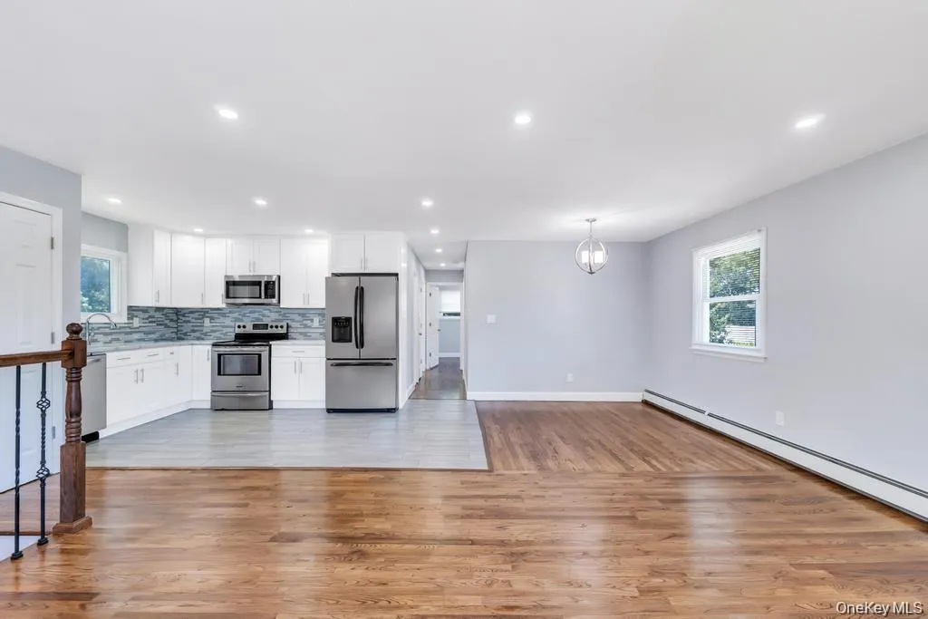 220 Adirondack Drive, Brookhaven, NY, 3 Bedrooms Bedrooms, 6 Rooms Rooms,1 BathroomBathrooms,Residential Lease,For Rent,Adirondack,0,1029376 220 Adirondack Drive, Brookhaven, NY, 3 Bedrooms Bedrooms, 6 Rooms Rooms,1 BathroomBathrooms,Residential Lease,For Rent,Adirondack,0,1029376