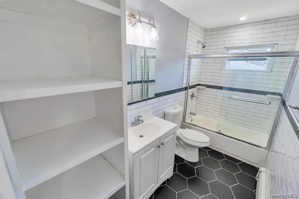 220 Adirondack Drive, Brookhaven, NY, 3 Bedrooms Bedrooms, 6 Rooms Rooms,1 BathroomBathrooms,Residential Lease,For Rent,Adirondack,0,1029376 220 Adirondack Drive, Brookhaven, NY, 3 Bedrooms Bedrooms, 6 Rooms Rooms,1 BathroomBathrooms,Residential Lease,For Rent,Adirondack,0,1029376