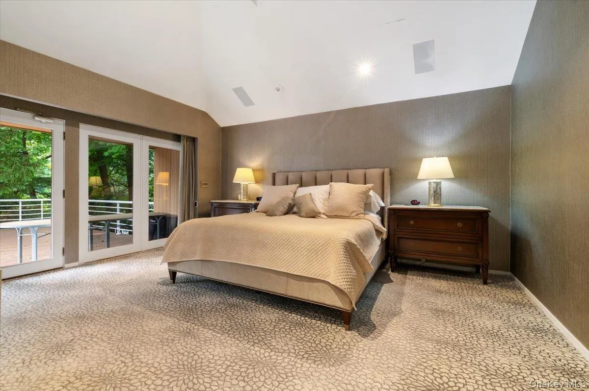 24 Emerson Road, Oyster Bay, NY, 6 Bedrooms Bedrooms, 18 Rooms Rooms,7 BathroomsBathrooms,Residential,For Rent,Emerson,0,1029380 24 Emerson Road, Oyster Bay, NY, 6 Bedrooms Bedrooms, 18 Rooms Rooms,7 BathroomsBathrooms,Residential,For Rent,Emerson,0,1029380