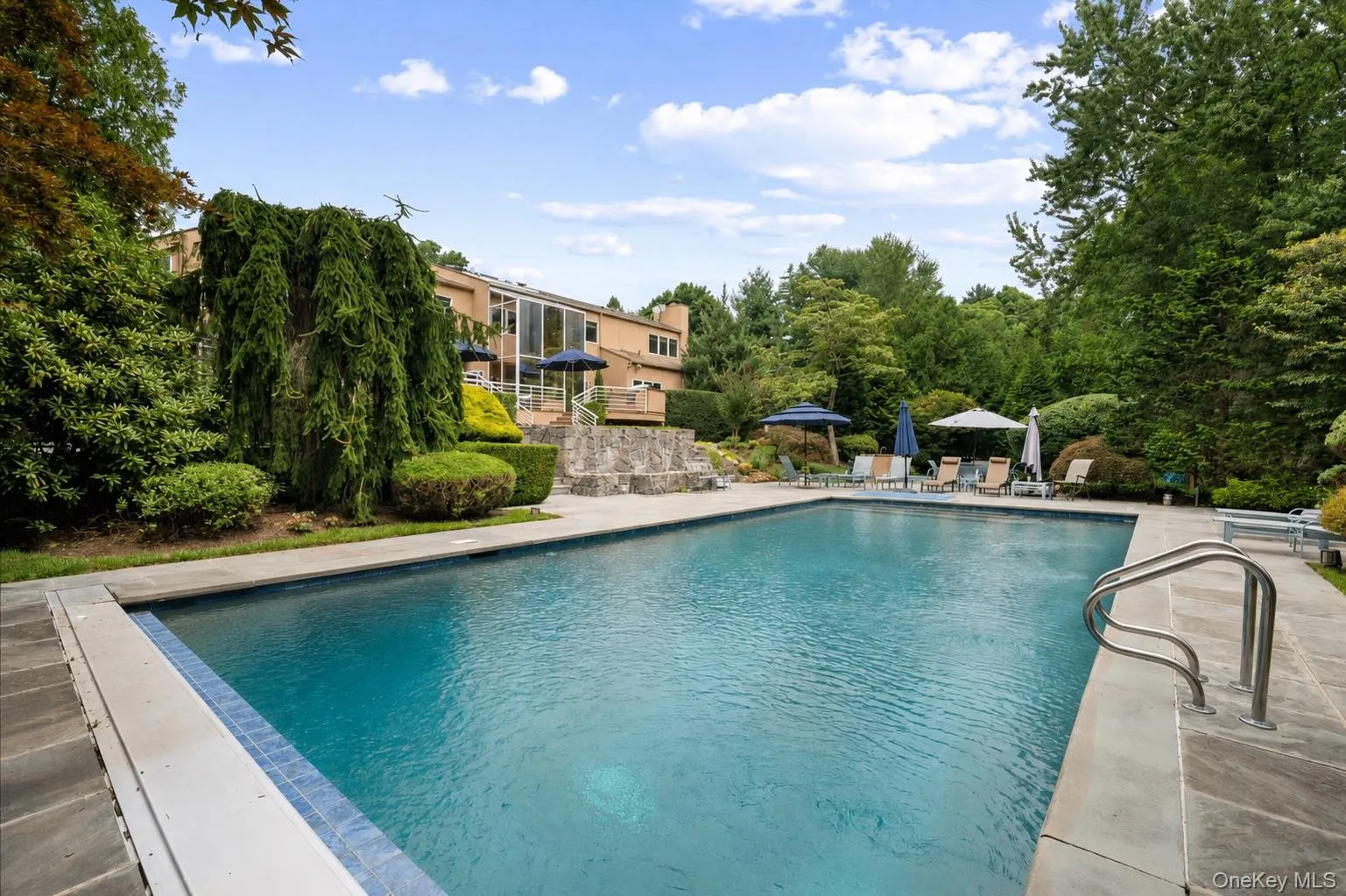 24 Emerson Road, Oyster Bay, NY, 6 Bedrooms Bedrooms, 18 Rooms Rooms,7 BathroomsBathrooms,Residential,For Rent,Emerson,0,1029380 24 Emerson Road, Oyster Bay, NY, 6 Bedrooms Bedrooms, 18 Rooms Rooms,7 BathroomsBathrooms,Residential,For Rent,Emerson,0,1029380