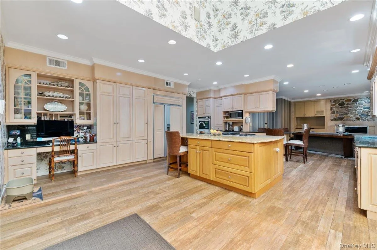 24 Emerson Road, Oyster Bay, NY, 6 Bedrooms Bedrooms, 18 Rooms Rooms,7 BathroomsBathrooms,Residential,For Rent,Emerson,0,1029380 24 Emerson Road, Oyster Bay, NY, 6 Bedrooms Bedrooms, 18 Rooms Rooms,7 BathroomsBathrooms,Residential,For Rent,Emerson,0,1029380