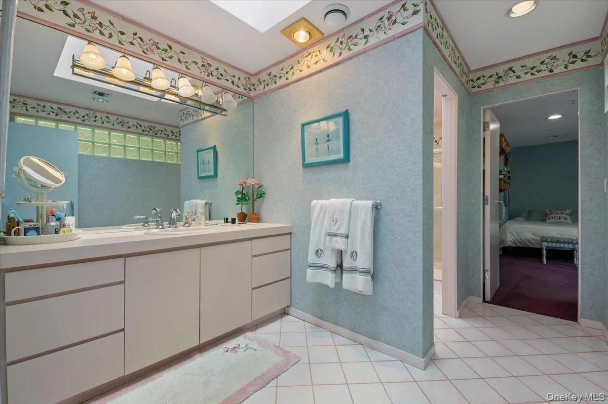 24 Emerson Road, Oyster Bay, NY, 6 Bedrooms Bedrooms, 18 Rooms Rooms,7 BathroomsBathrooms,Residential,For Rent,Emerson,0,1029380 24 Emerson Road, Oyster Bay, NY, 6 Bedrooms Bedrooms, 18 Rooms Rooms,7 BathroomsBathrooms,Residential,For Rent,Emerson,0,1029380