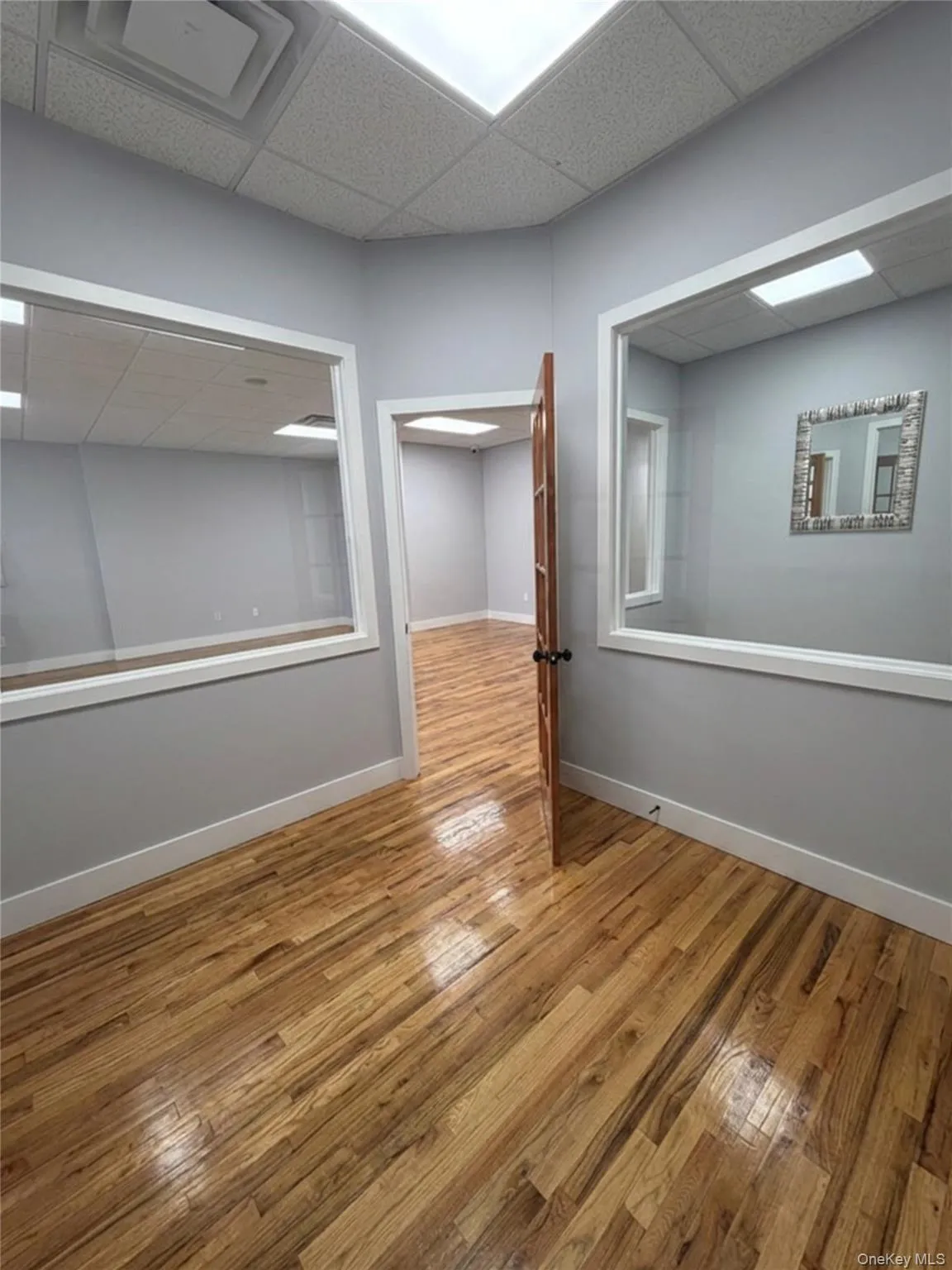 1582 Hillside Avenue, North Hempstead, NY, ,Commercial Lease,For Rent,Hillside,0,1029382 1582 Hillside Avenue, North Hempstead, NY, ,Commercial Lease,For Rent,Hillside,0,1029382