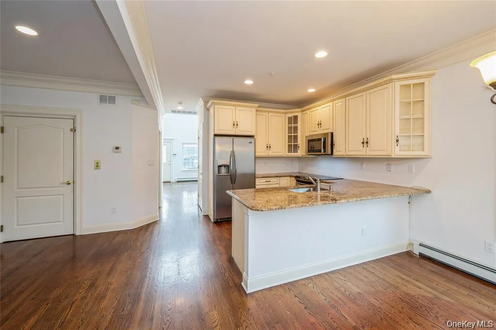 22 Meadow Court, Islip, NY, 2 Bedrooms Bedrooms, 6 Rooms Rooms,2 BathroomsBathrooms,Residential,For Rent,Meadow,0,1029383 22 Meadow Court, Islip, NY, 2 Bedrooms Bedrooms, 6 Rooms Rooms,2 BathroomsBathrooms,Residential,For Rent,Meadow,0,1029383