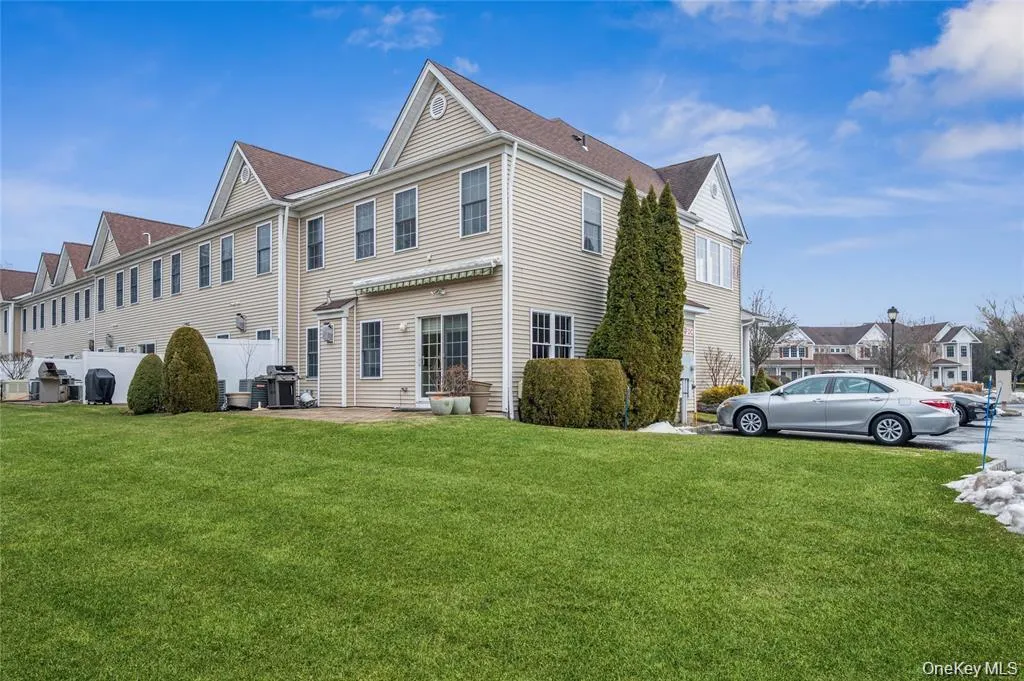 22 Meadow Court, Islip, NY, 2 Bedrooms Bedrooms, 6 Rooms Rooms,2 BathroomsBathrooms,Residential,For Rent,Meadow,0,1029383 22 Meadow Court, Islip, NY, 2 Bedrooms Bedrooms, 6 Rooms Rooms,2 BathroomsBathrooms,Residential,For Rent,Meadow,0,1029383