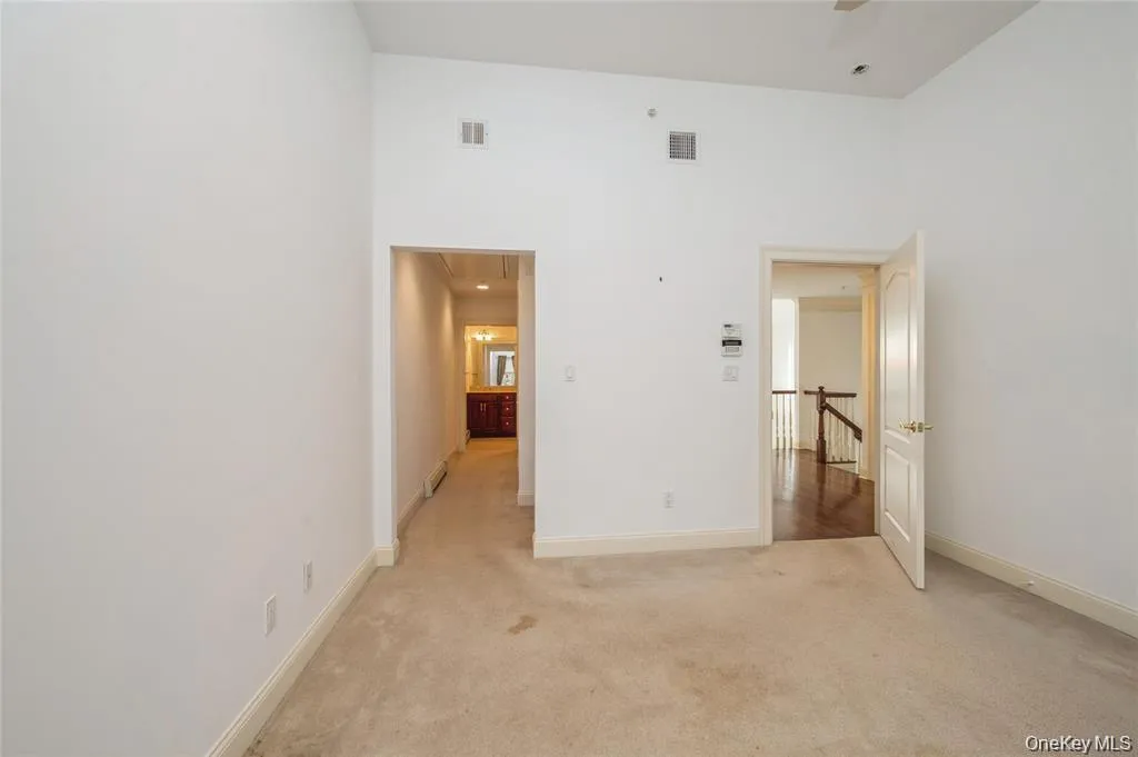 22 Meadow Court, Islip, NY, 2 Bedrooms Bedrooms, 6 Rooms Rooms,2 BathroomsBathrooms,Residential,For Rent,Meadow,0,1029383 22 Meadow Court, Islip, NY, 2 Bedrooms Bedrooms, 6 Rooms Rooms,2 BathroomsBathrooms,Residential,For Rent,Meadow,0,1029383