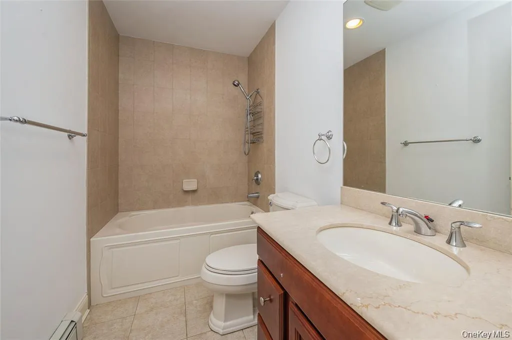 22 Meadow Court, Islip, NY, 2 Bedrooms Bedrooms, 6 Rooms Rooms,2 BathroomsBathrooms,Residential,For Rent,Meadow,0,1029383 22 Meadow Court, Islip, NY, 2 Bedrooms Bedrooms, 6 Rooms Rooms,2 BathroomsBathrooms,Residential,For Rent,Meadow,0,1029383