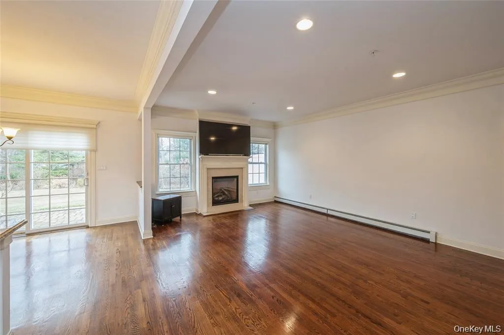22 Meadow Court, Islip, NY, 2 Bedrooms Bedrooms, 6 Rooms Rooms,2 BathroomsBathrooms,Residential,For Rent,Meadow,0,1029383 22 Meadow Court, Islip, NY, 2 Bedrooms Bedrooms, 6 Rooms Rooms,2 BathroomsBathrooms,Residential,For Rent,Meadow,0,1029383