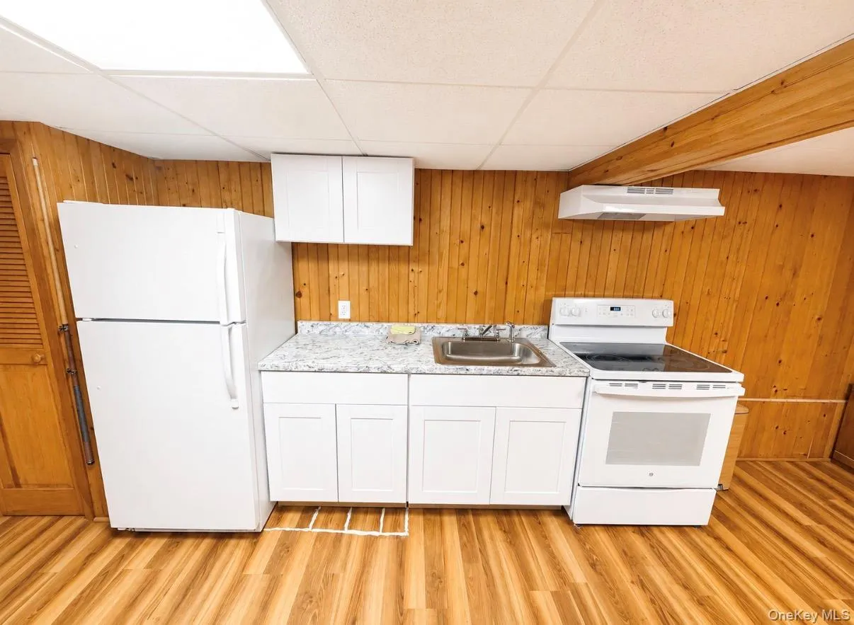 6 Hillside Road, Brookhaven, NY, 3 Bedrooms Bedrooms, 6 Rooms Rooms,2 BathroomsBathrooms,Residential,For Rent,Hillside,0,1029388 6 Hillside Road, Brookhaven, NY, 3 Bedrooms Bedrooms, 6 Rooms Rooms,2 BathroomsBathrooms,Residential,For Rent,Hillside,0,1029388