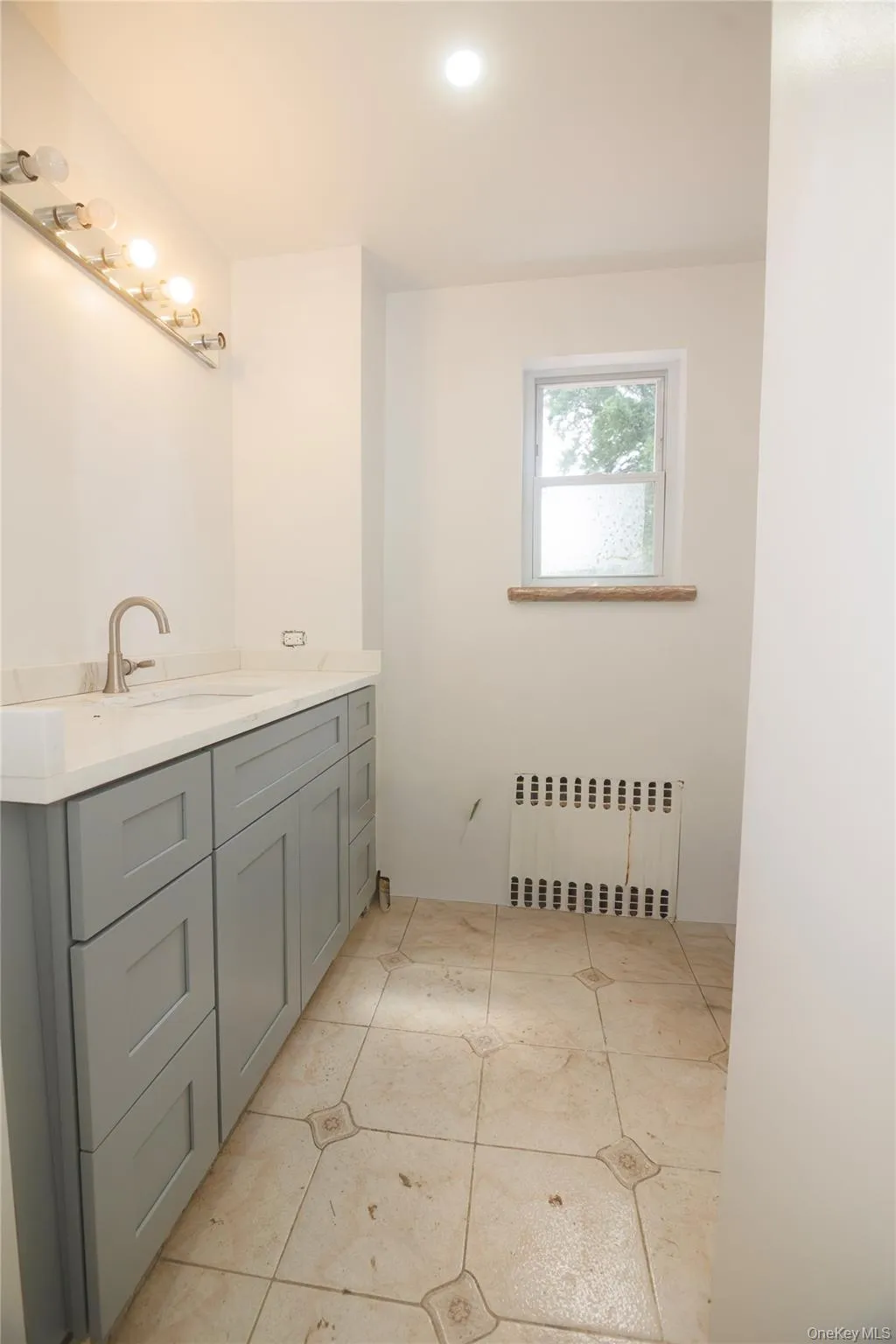 1st floor bathroom 1st floor bathroom