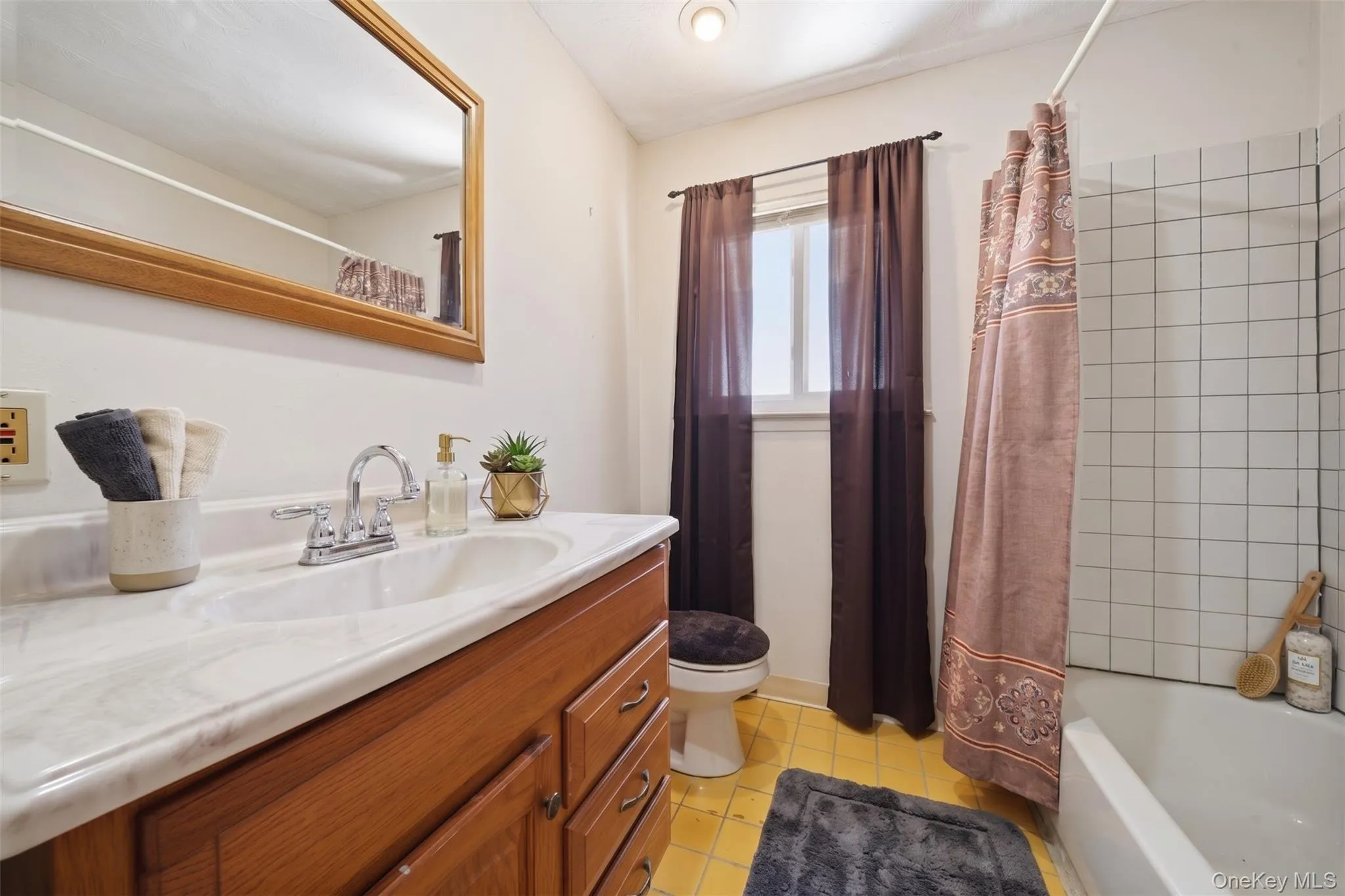 52 15th Street, Babylon, NY, 3 Bedrooms Bedrooms, 6 Rooms Rooms,2 BathroomsBathrooms,Residential,For Rent,15th,0,1029391 52 15th Street, Babylon, NY, 3 Bedrooms Bedrooms, 6 Rooms Rooms,2 BathroomsBathrooms,Residential,For Rent,15th,0,1029391