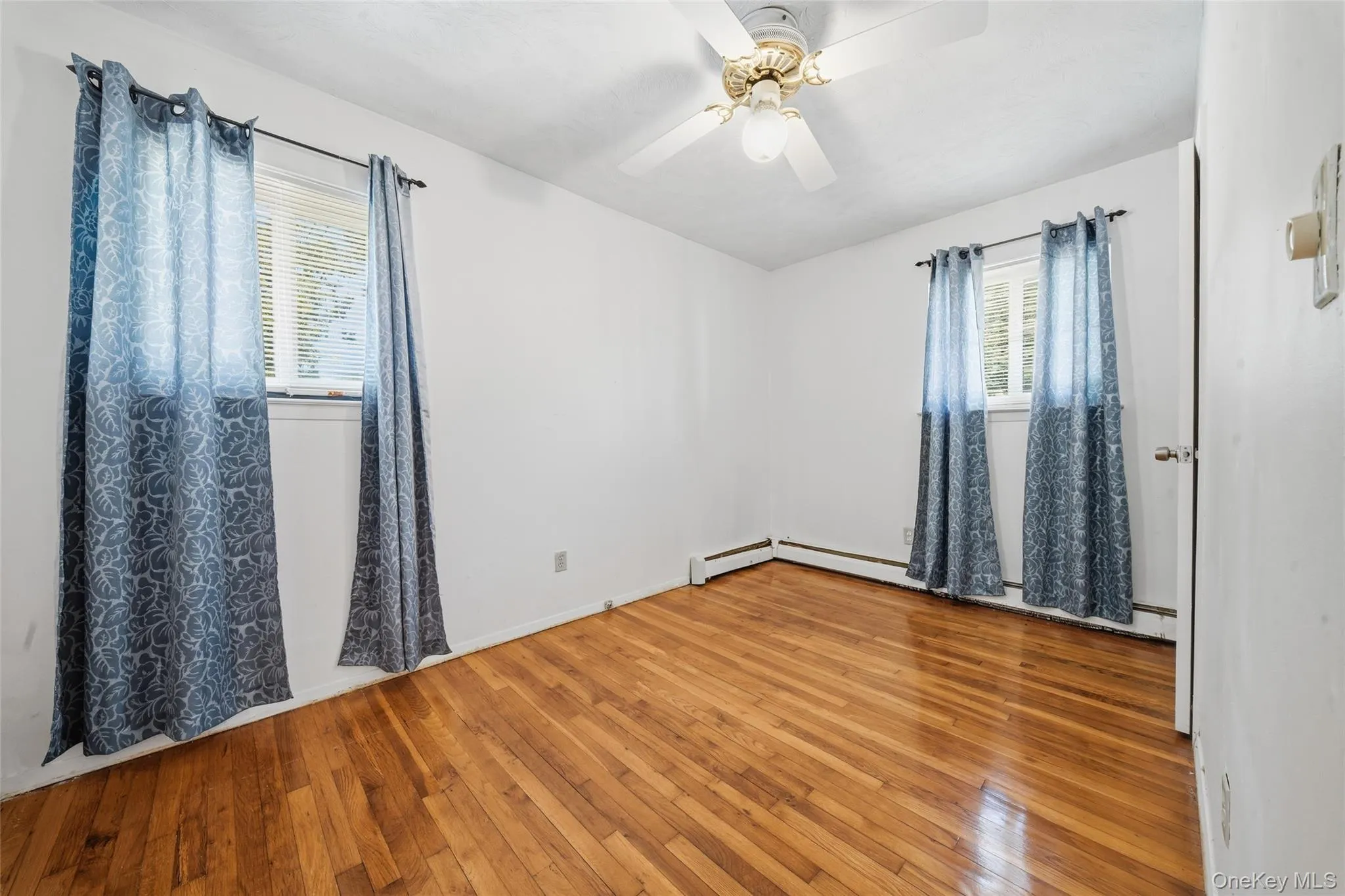 52 15th Street, Babylon, NY, 3 Bedrooms Bedrooms, 6 Rooms Rooms,2 BathroomsBathrooms,Residential,For Rent,15th,0,1029391 52 15th Street, Babylon, NY, 3 Bedrooms Bedrooms, 6 Rooms Rooms,2 BathroomsBathrooms,Residential,For Rent,15th,0,1029391