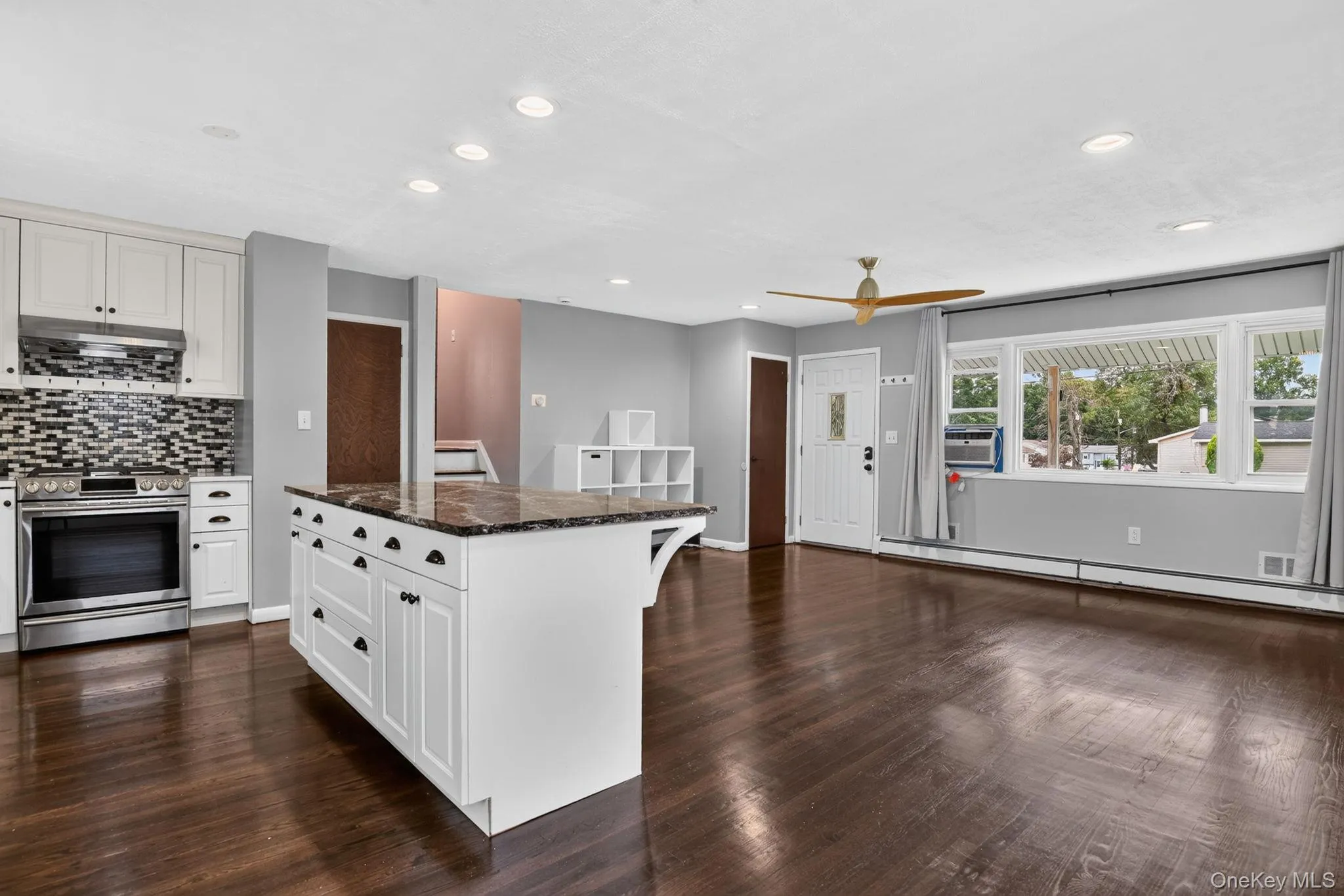 30 Chestnut Avenue, Middletown, NY, 3 Bedrooms Bedrooms, 7 Rooms Rooms,2 BathroomsBathrooms,Residential,For Rent,Chestnut,0,1029395 30 Chestnut Avenue, Middletown, NY, 3 Bedrooms Bedrooms, 7 Rooms Rooms,2 BathroomsBathrooms,Residential,For Rent,Chestnut,0,1029395