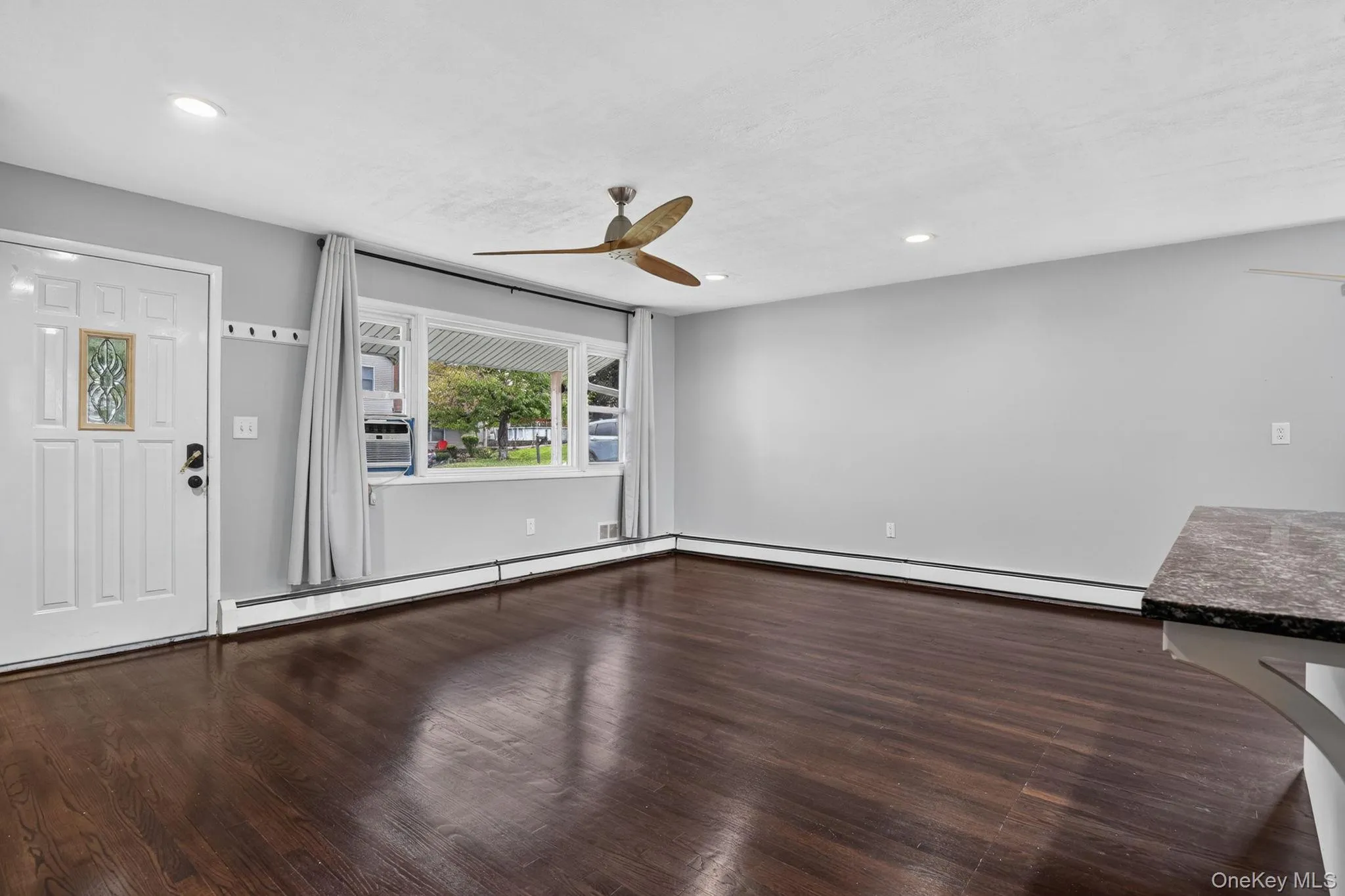30 Chestnut Avenue, Middletown, NY, 3 Bedrooms Bedrooms, 7 Rooms Rooms,2 BathroomsBathrooms,Residential,For Rent,Chestnut,0,1029395 30 Chestnut Avenue, Middletown, NY, 3 Bedrooms Bedrooms, 7 Rooms Rooms,2 BathroomsBathrooms,Residential,For Rent,Chestnut,0,1029395