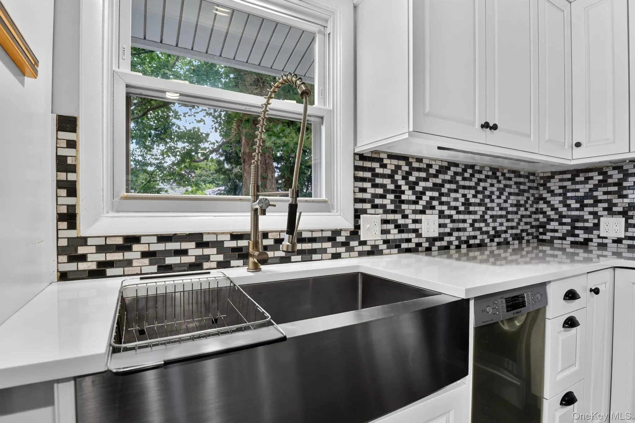 30 Chestnut Avenue, Middletown, NY, 3 Bedrooms Bedrooms, 7 Rooms Rooms,2 BathroomsBathrooms,Residential,For Rent,Chestnut,0,1029395 30 Chestnut Avenue, Middletown, NY, 3 Bedrooms Bedrooms, 7 Rooms Rooms,2 BathroomsBathrooms,Residential,For Rent,Chestnut,0,1029395