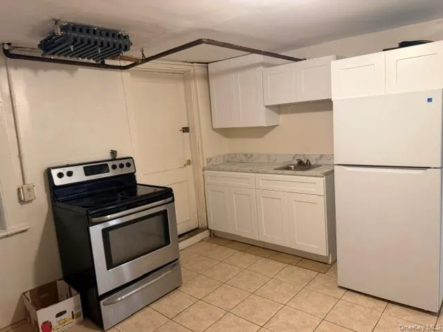 42 Carpenter Avenue, Newburgh (city), NY, 3 Bedrooms Bedrooms, 7 Rooms Rooms,2 BathroomsBathrooms,Residential,For Rent,Carpenter,0,1029405 42 Carpenter Avenue, Newburgh (city), NY, 3 Bedrooms Bedrooms, 7 Rooms Rooms,2 BathroomsBathrooms,Residential,For Rent,Carpenter,0,1029405