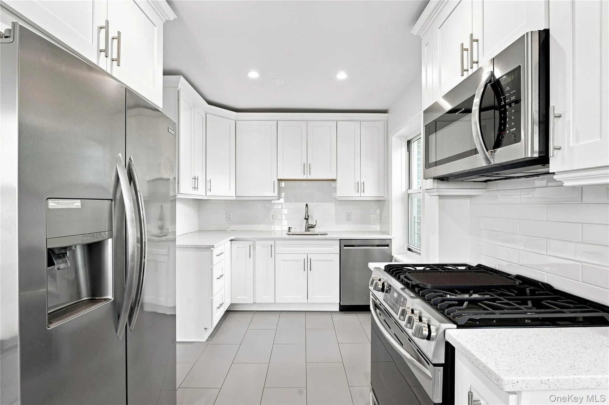 5410 Netherland Ave, New York, NY, 5 Bedrooms Bedrooms, 11 Rooms Rooms,3 BathroomsBathrooms,Residential,For Rent,Netherland Ave,0,1029409 5410 Netherland Ave, New York, NY, 5 Bedrooms Bedrooms, 11 Rooms Rooms,3 BathroomsBathrooms,Residential,For Rent,Netherland Ave,0,1029409