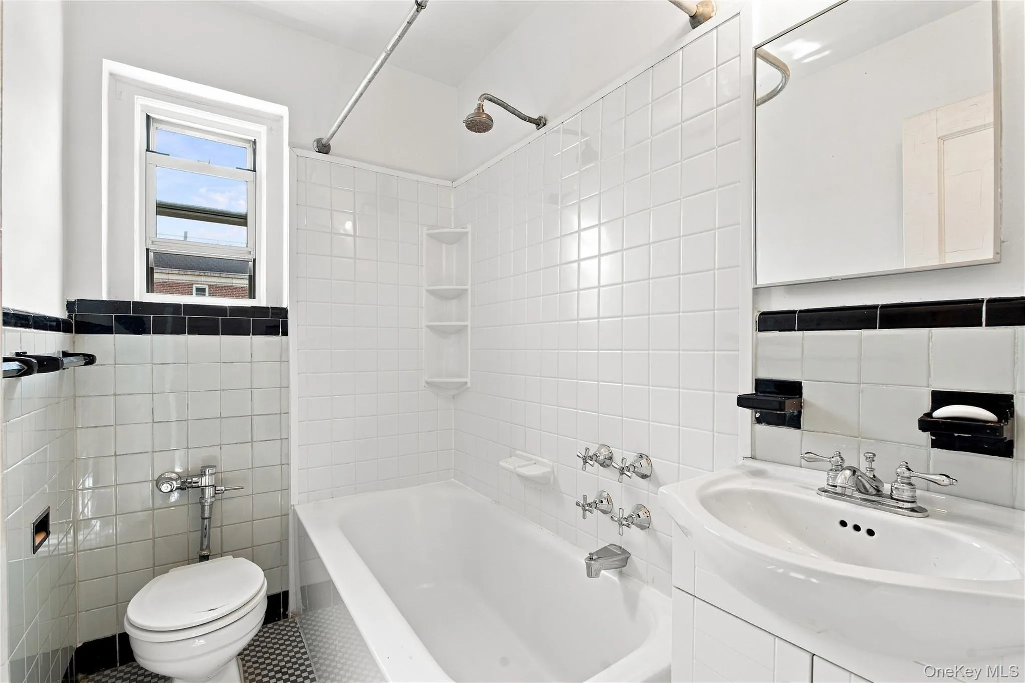 5410 Netherland Ave, New York, NY, 5 Bedrooms Bedrooms, 11 Rooms Rooms,3 BathroomsBathrooms,Residential,For Rent,Netherland Ave,0,1029409 5410 Netherland Ave, New York, NY, 5 Bedrooms Bedrooms, 11 Rooms Rooms,3 BathroomsBathrooms,Residential,For Rent,Netherland Ave,0,1029409