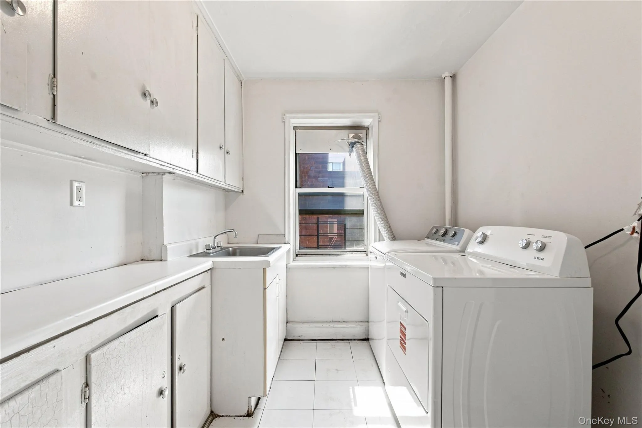 5410 Netherland Ave, New York, NY, 5 Bedrooms Bedrooms, 11 Rooms Rooms,3 BathroomsBathrooms,Residential,For Rent,Netherland Ave,0,1029409 5410 Netherland Ave, New York, NY, 5 Bedrooms Bedrooms, 11 Rooms Rooms,3 BathroomsBathrooms,Residential,For Rent,Netherland Ave,0,1029409