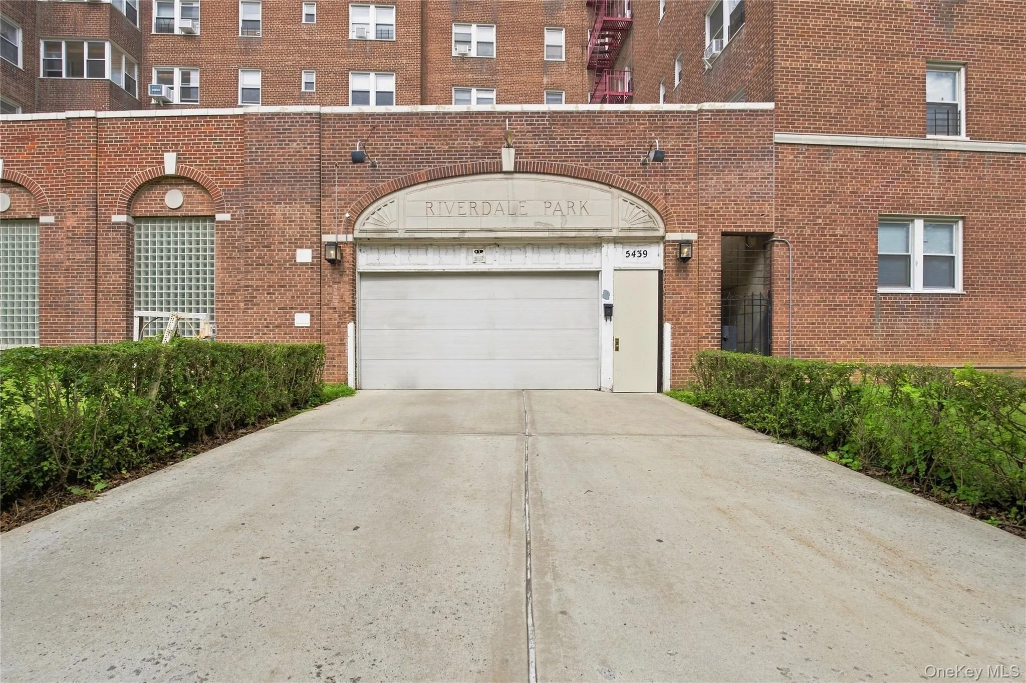 5410 Netherland Ave, New York, NY, 5 Bedrooms Bedrooms, 11 Rooms Rooms,3 BathroomsBathrooms,Residential,For Rent,Netherland Ave,0,1029409 5410 Netherland Ave, New York, NY, 5 Bedrooms Bedrooms, 11 Rooms Rooms,3 BathroomsBathrooms,Residential,For Rent,Netherland Ave,0,1029409