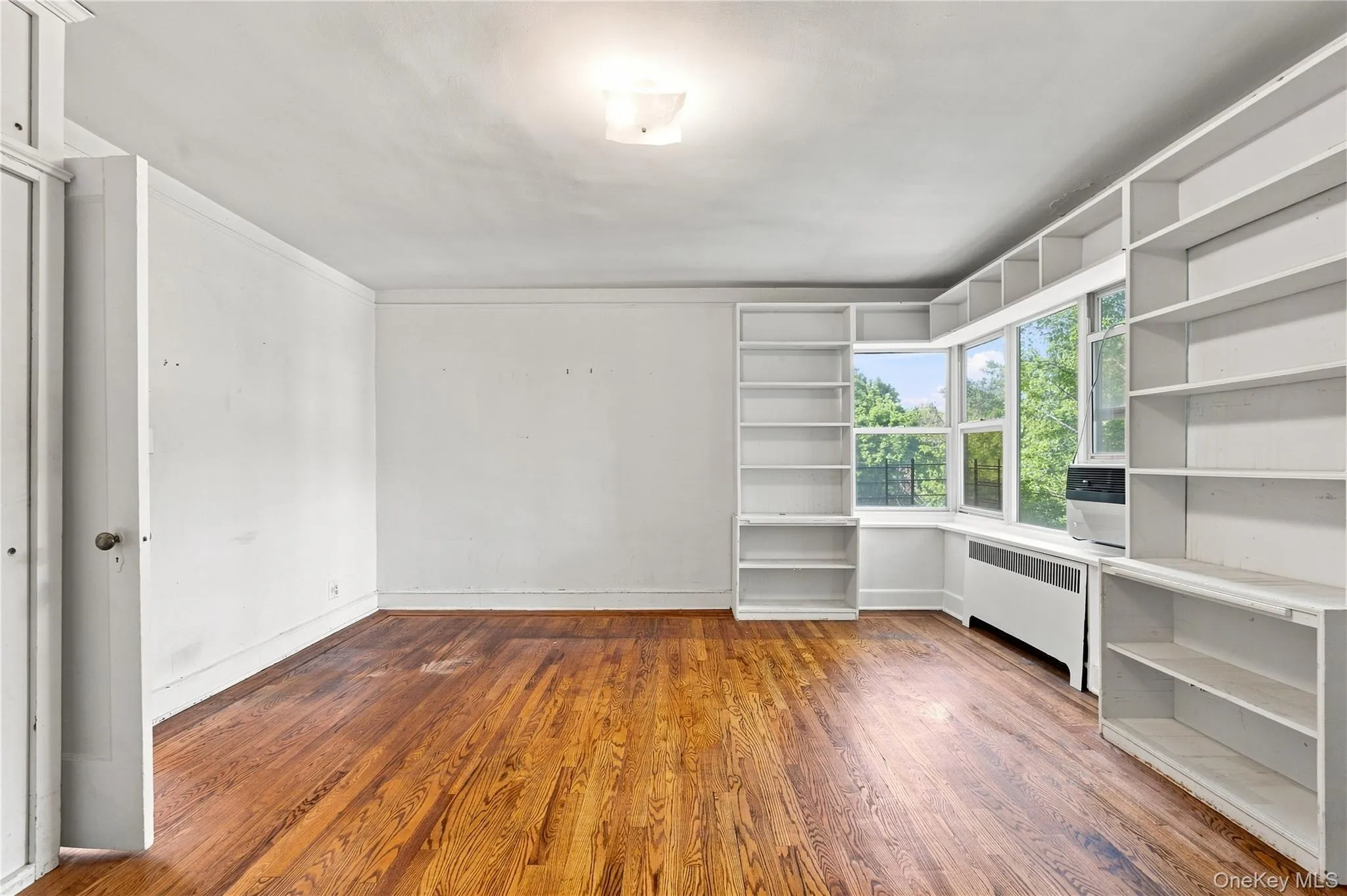 5410 Netherland Ave, New York, NY, 5 Bedrooms Bedrooms, 11 Rooms Rooms,3 BathroomsBathrooms,Residential,For Rent,Netherland Ave,0,1029409 5410 Netherland Ave, New York, NY, 5 Bedrooms Bedrooms, 11 Rooms Rooms,3 BathroomsBathrooms,Residential,For Rent,Netherland Ave,0,1029409