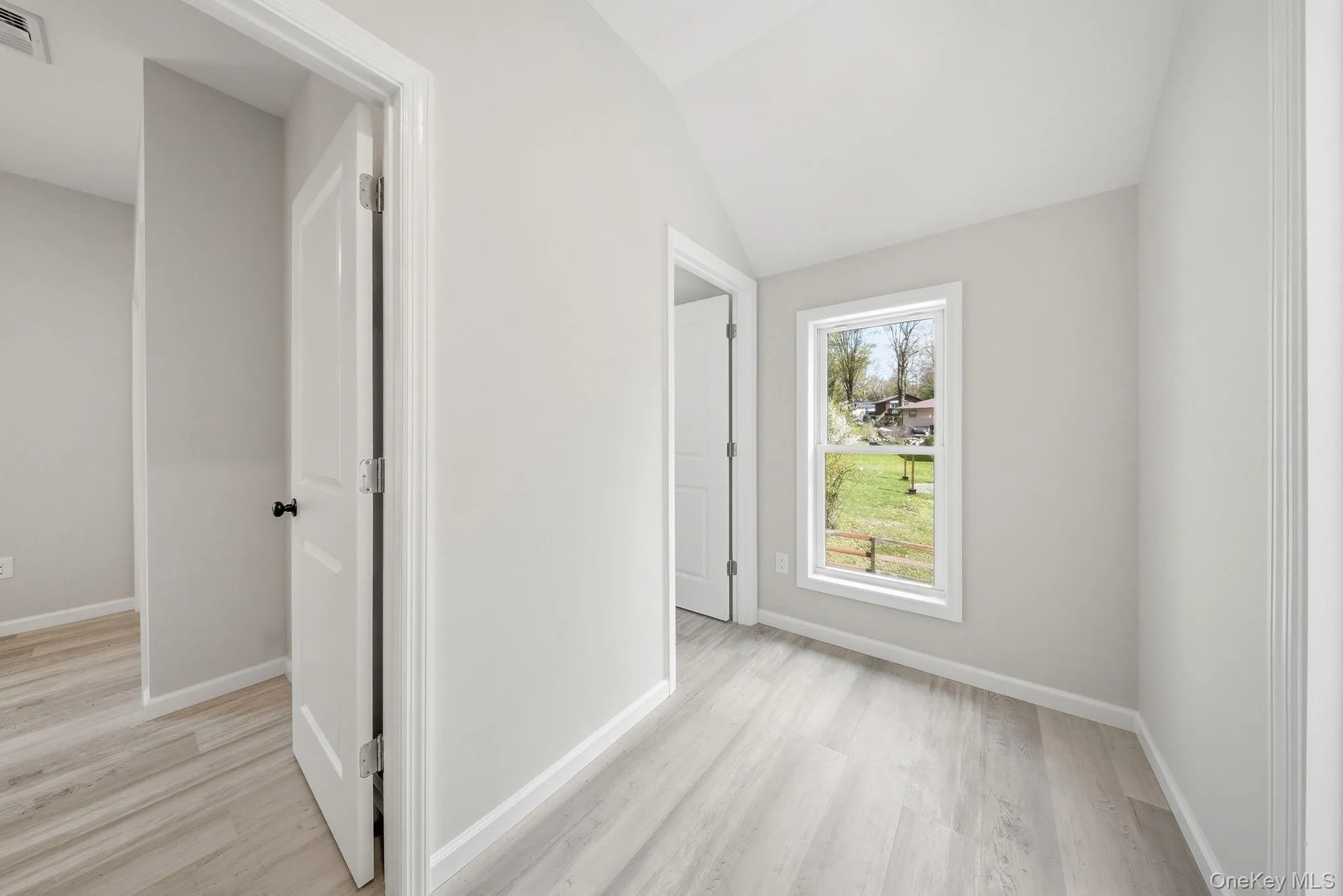 24 Farmingdale Lane, Wallkill, NY, 4 Bedrooms Bedrooms, 9 Rooms Rooms,3 BathroomsBathrooms,Residential,For Rent,Farmingdale,0,1029410 24 Farmingdale Lane, Wallkill, NY, 4 Bedrooms Bedrooms, 9 Rooms Rooms,3 BathroomsBathrooms,Residential,For Rent,Farmingdale,0,1029410