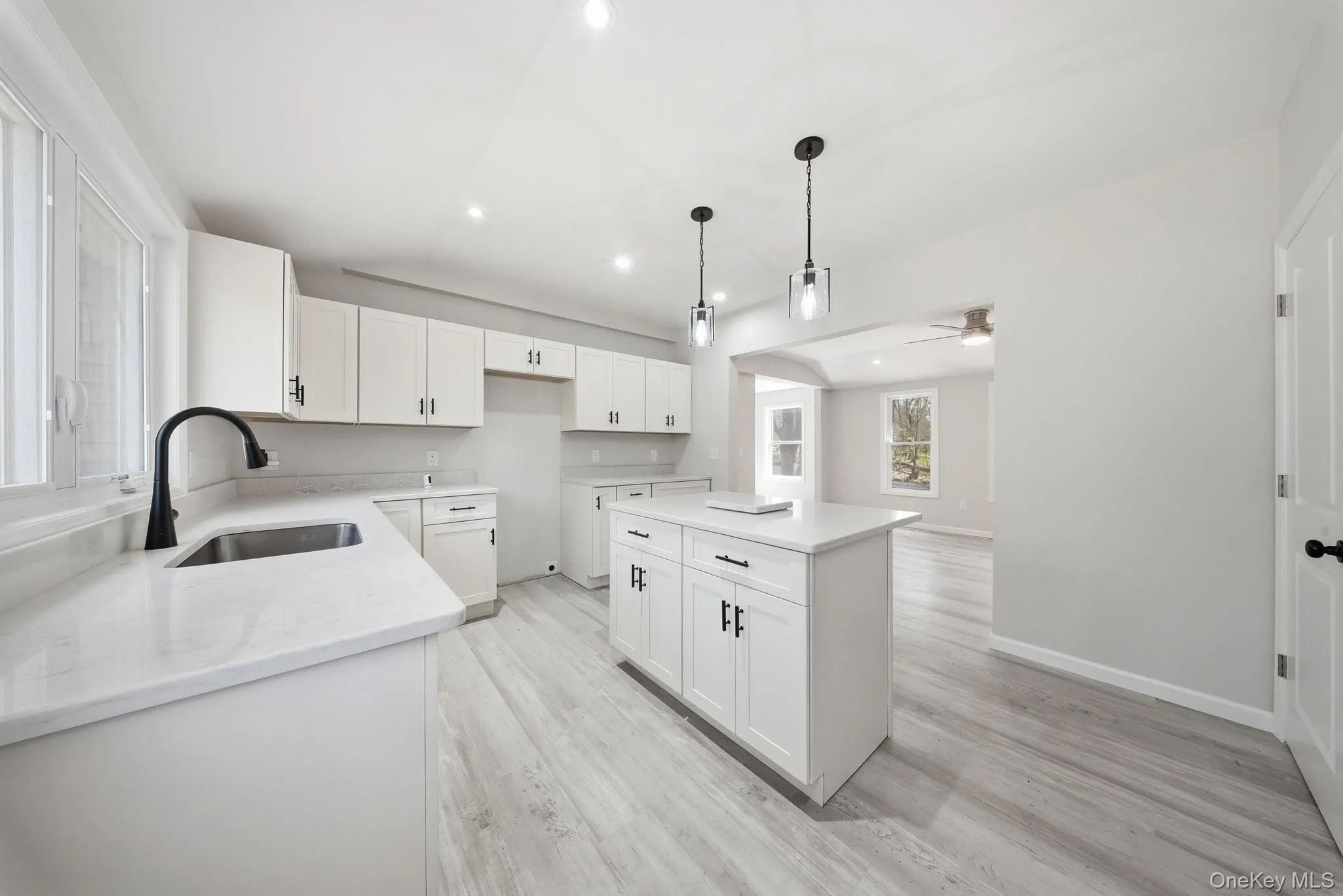 24 Farmingdale Lane, Wallkill, NY, 4 Bedrooms Bedrooms, 9 Rooms Rooms,3 BathroomsBathrooms,Residential,For Rent,Farmingdale,0,1029410 24 Farmingdale Lane, Wallkill, NY, 4 Bedrooms Bedrooms, 9 Rooms Rooms,3 BathroomsBathrooms,Residential,For Rent,Farmingdale,0,1029410