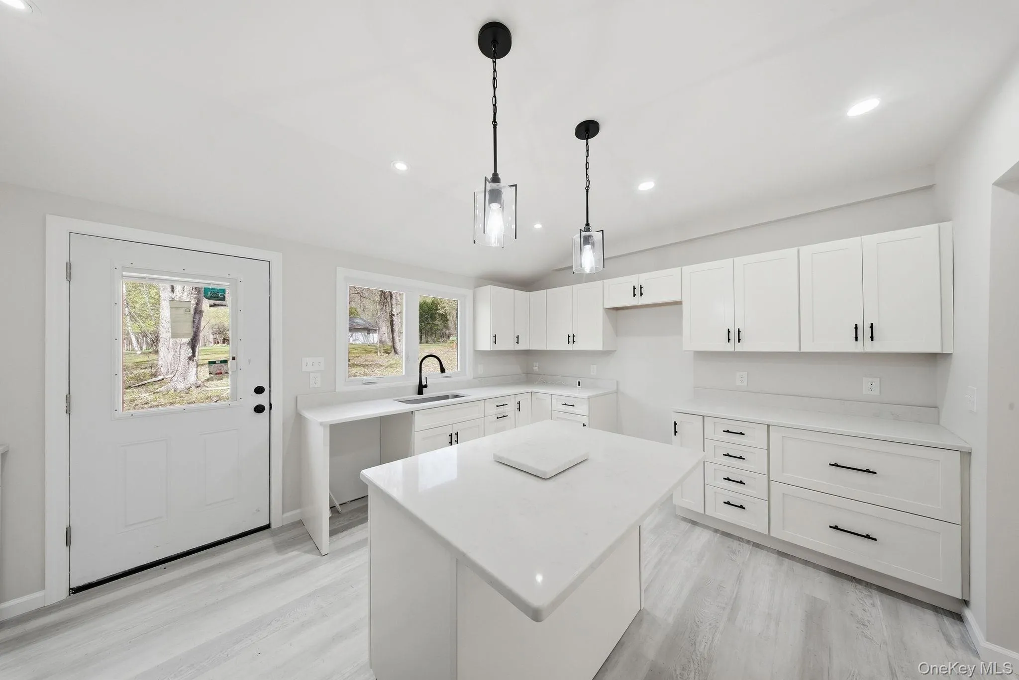 24 Farmingdale Lane, Wallkill, NY, 4 Bedrooms Bedrooms, 9 Rooms Rooms,3 BathroomsBathrooms,Residential,For Rent,Farmingdale,0,1029410 24 Farmingdale Lane, Wallkill, NY, 4 Bedrooms Bedrooms, 9 Rooms Rooms,3 BathroomsBathrooms,Residential,For Rent,Farmingdale,0,1029410