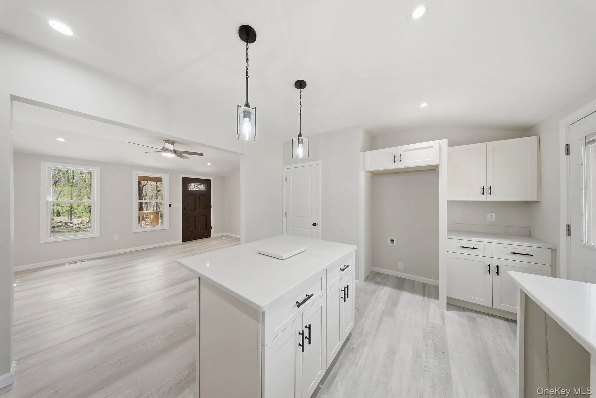 24 Farmingdale Lane, Wallkill, NY, 4 Bedrooms Bedrooms, 9 Rooms Rooms,3 BathroomsBathrooms,Residential,For Rent,Farmingdale,0,1029410 24 Farmingdale Lane, Wallkill, NY, 4 Bedrooms Bedrooms, 9 Rooms Rooms,3 BathroomsBathrooms,Residential,For Rent,Farmingdale,0,1029410