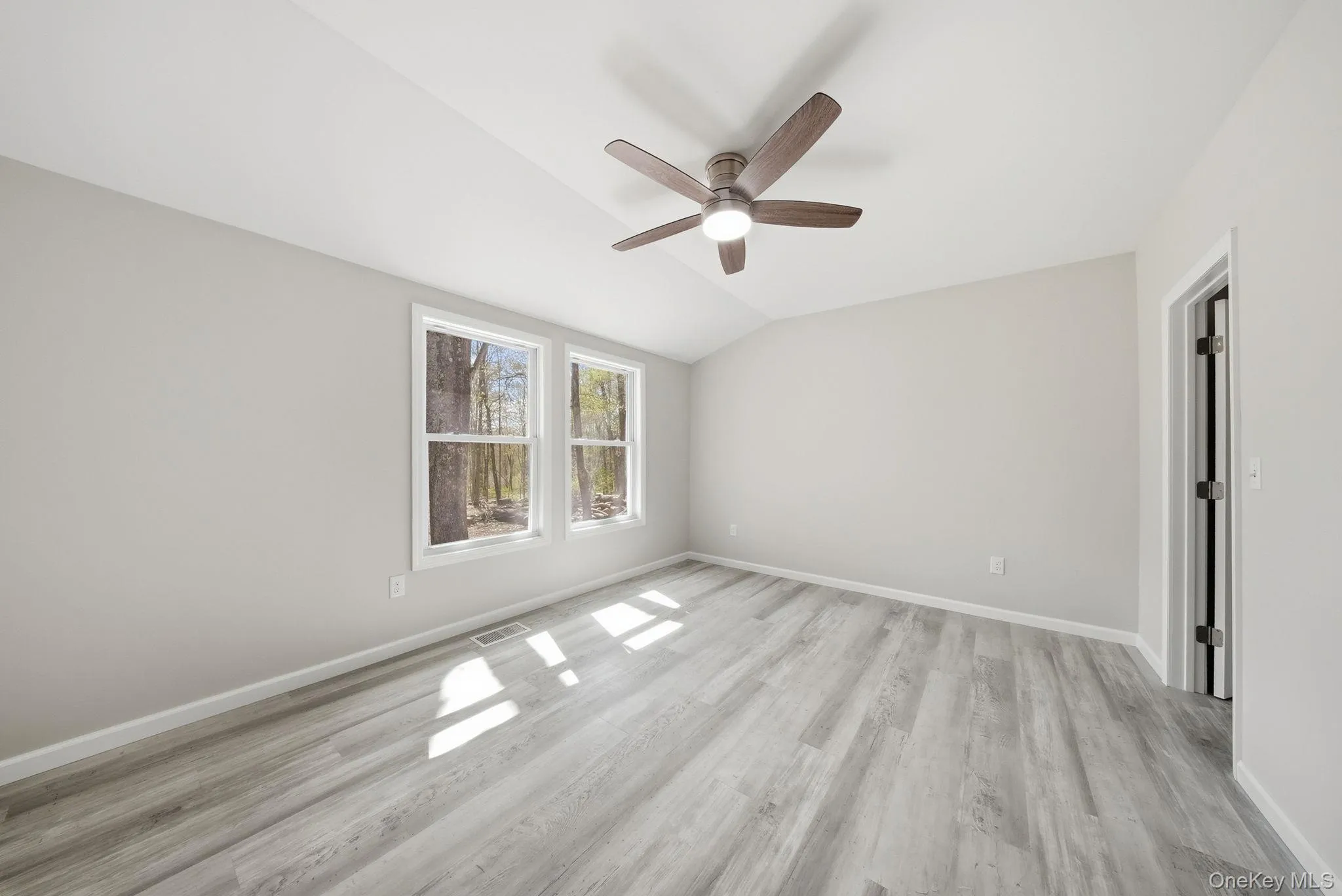 24 Farmingdale Lane, Wallkill, NY, 4 Bedrooms Bedrooms, 9 Rooms Rooms,3 BathroomsBathrooms,Residential,For Rent,Farmingdale,0,1029410 24 Farmingdale Lane, Wallkill, NY, 4 Bedrooms Bedrooms, 9 Rooms Rooms,3 BathroomsBathrooms,Residential,For Rent,Farmingdale,0,1029410