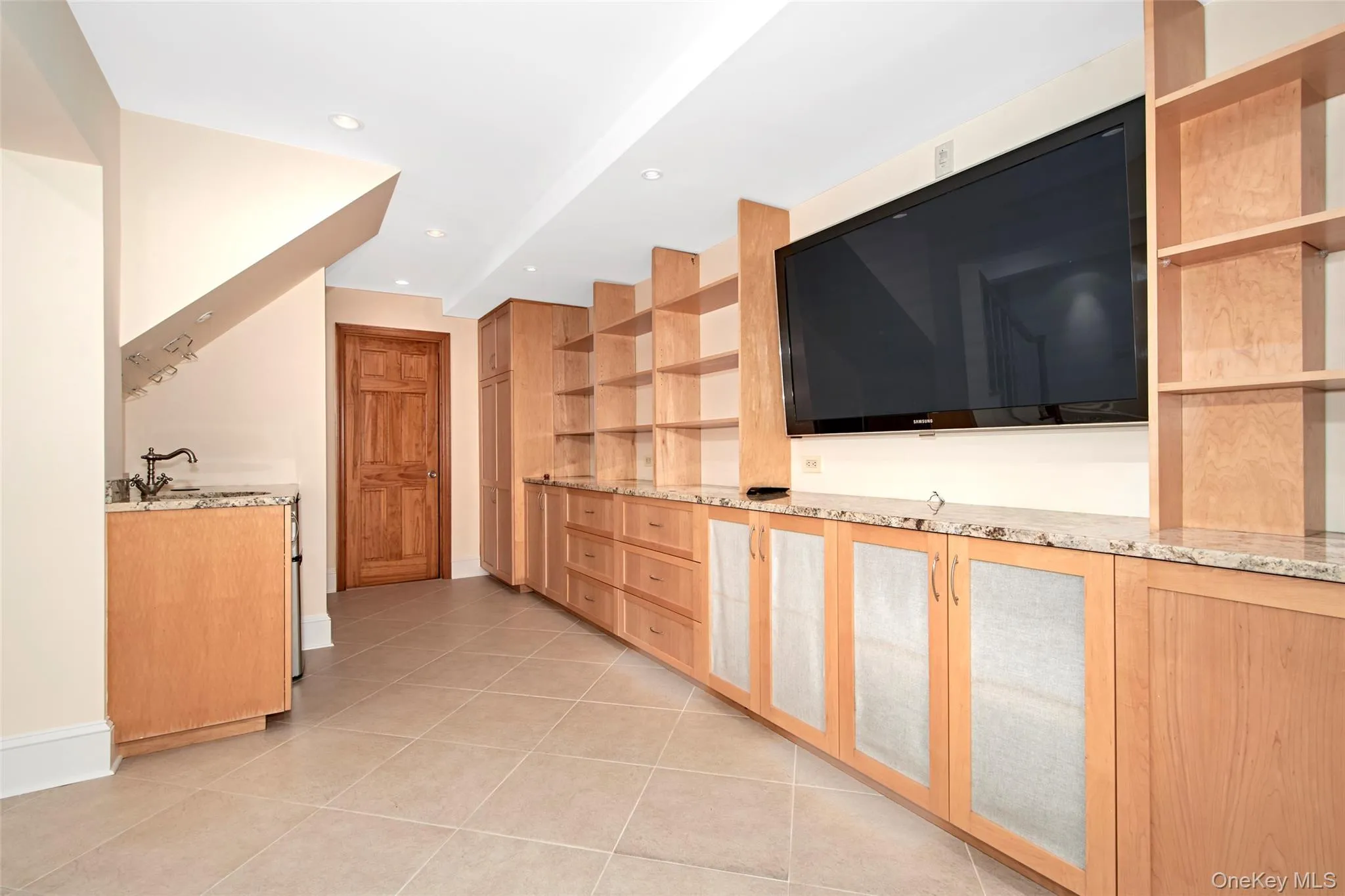 17 Haven Avenue, Rye City, NY, 2 Bedrooms Bedrooms, 5 Rooms Rooms,2 BathroomsBathrooms,Residential Lease,For Rent,Haven,0,1029411 17 Haven Avenue, Rye City, NY, 2 Bedrooms Bedrooms, 5 Rooms Rooms,2 BathroomsBathrooms,Residential Lease,For Rent,Haven,0,1029411