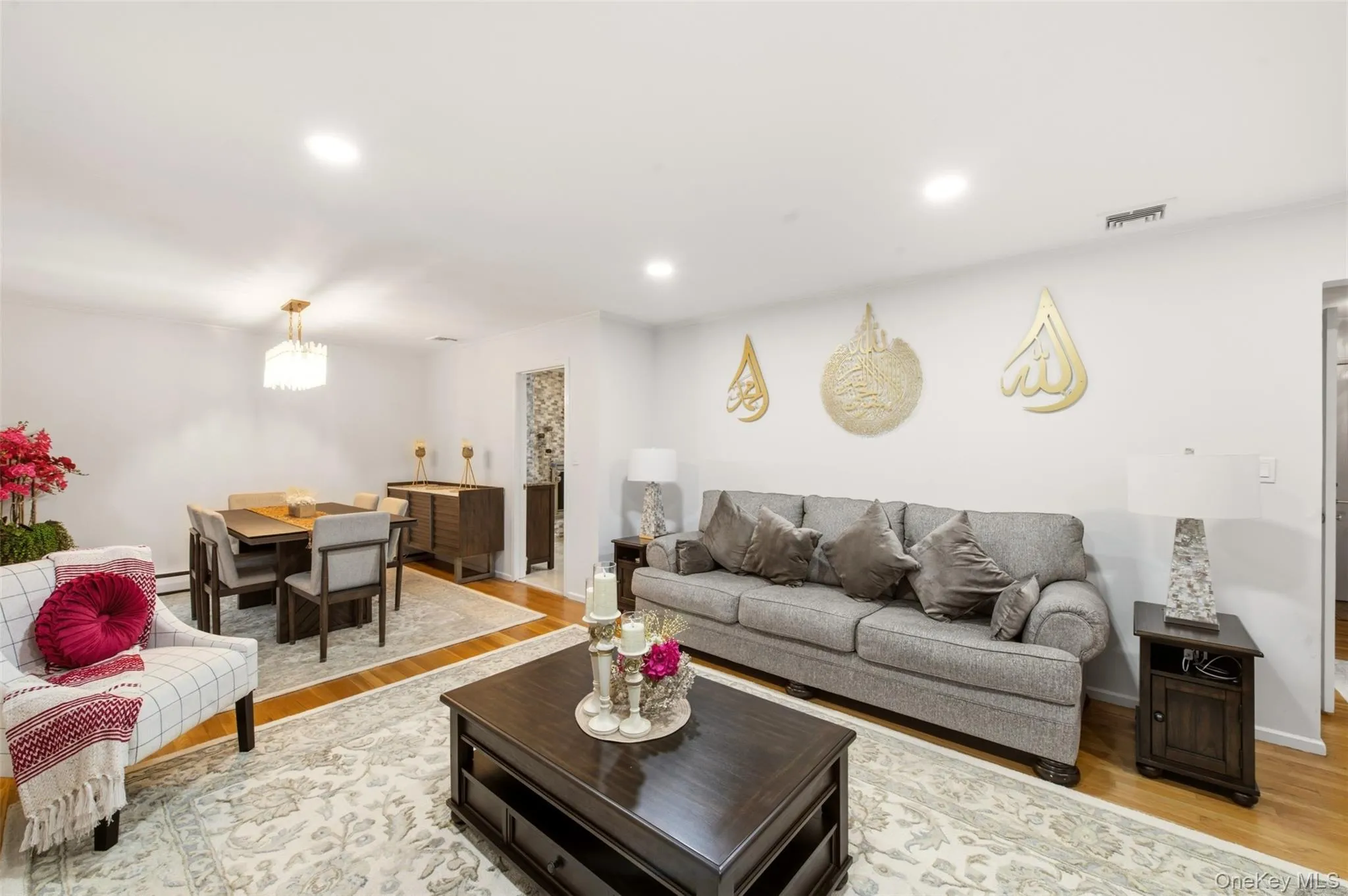 19 Eckernkamp Drive, Smithtown, NY, 4 Bedrooms Bedrooms, 9 Rooms Rooms,2 BathroomsBathrooms,Residential,For Rent,Eckernkamp,0,1029417 19 Eckernkamp Drive, Smithtown, NY, 4 Bedrooms Bedrooms, 9 Rooms Rooms,2 BathroomsBathrooms,Residential,For Rent,Eckernkamp,0,1029417