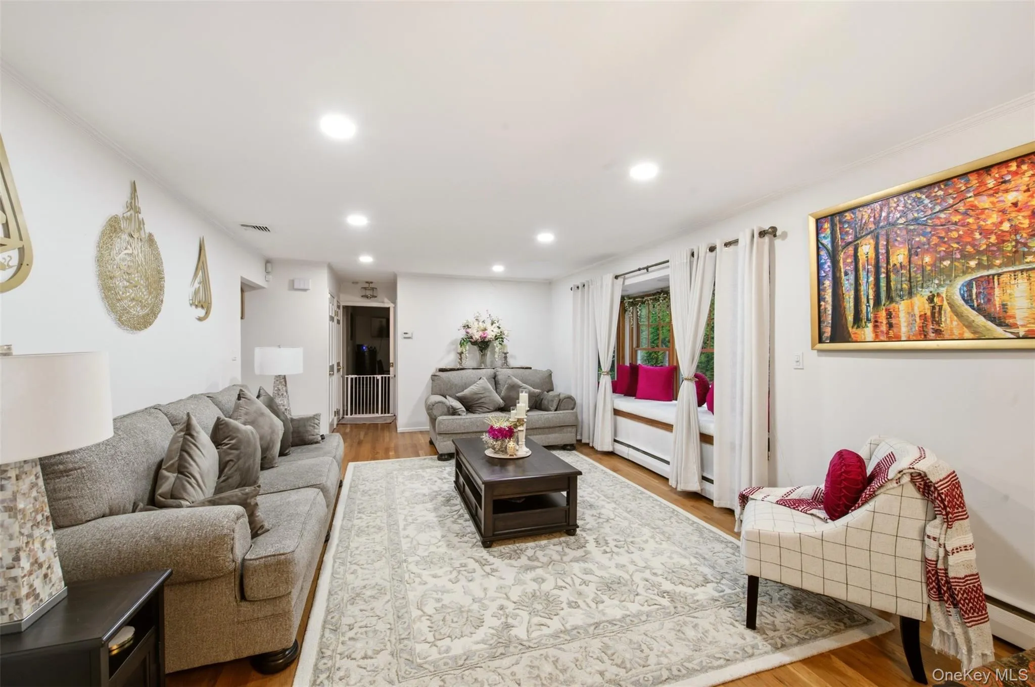19 Eckernkamp Drive, Smithtown, NY, 4 Bedrooms Bedrooms, 9 Rooms Rooms,2 BathroomsBathrooms,Residential,For Rent,Eckernkamp,0,1029417 19 Eckernkamp Drive, Smithtown, NY, 4 Bedrooms Bedrooms, 9 Rooms Rooms,2 BathroomsBathrooms,Residential,For Rent,Eckernkamp,0,1029417