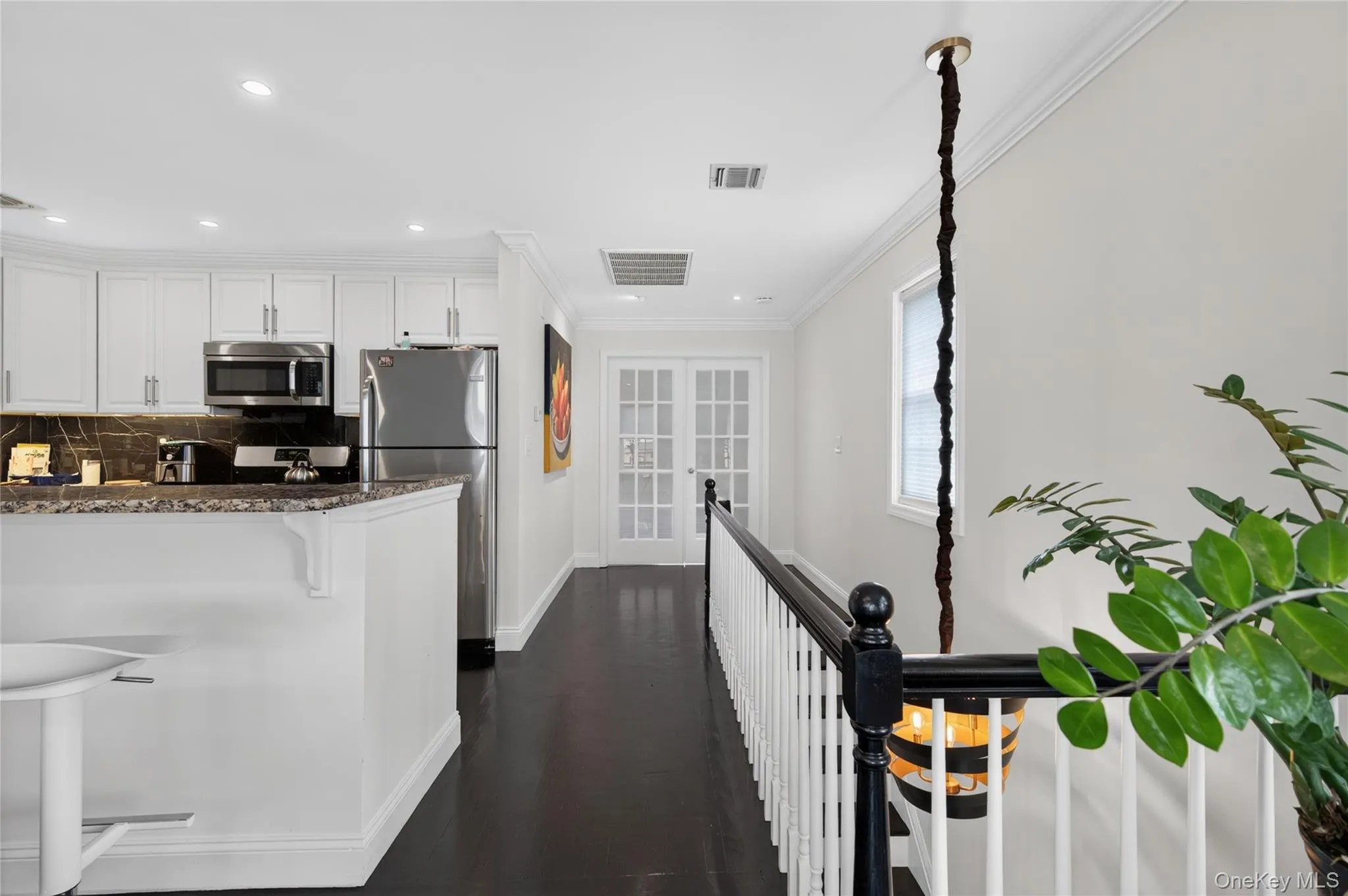 1 Koch Place, North Hempstead, NY, 1 Bedroom Bedrooms, 5 Rooms Rooms,2 BathroomsBathrooms,Residential,For Rent,Koch,0,1029419 1 Koch Place, North Hempstead, NY, 1 Bedroom Bedrooms, 5 Rooms Rooms,2 BathroomsBathrooms,Residential,For Rent,Koch,0,1029419