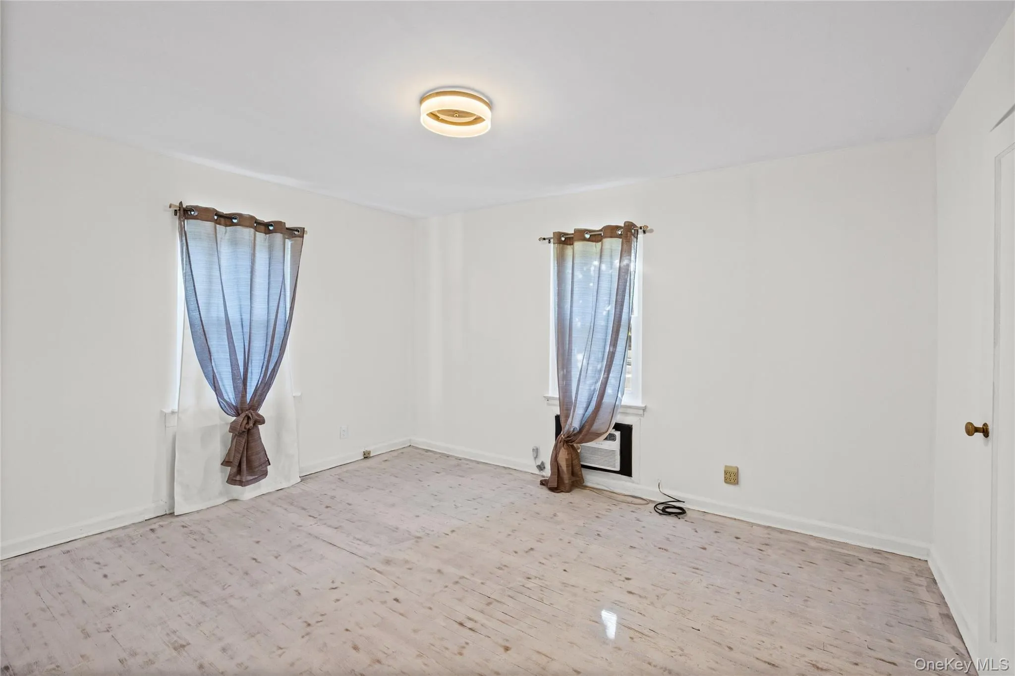 6 Grenville Court, Hempstead, NY, 4 Bedrooms Bedrooms, 7 Rooms Rooms,2 BathroomsBathrooms,Residential,For Rent,Grenville,0,1029421 6 Grenville Court, Hempstead, NY, 4 Bedrooms Bedrooms, 7 Rooms Rooms,2 BathroomsBathrooms,Residential,For Rent,Grenville,0,1029421