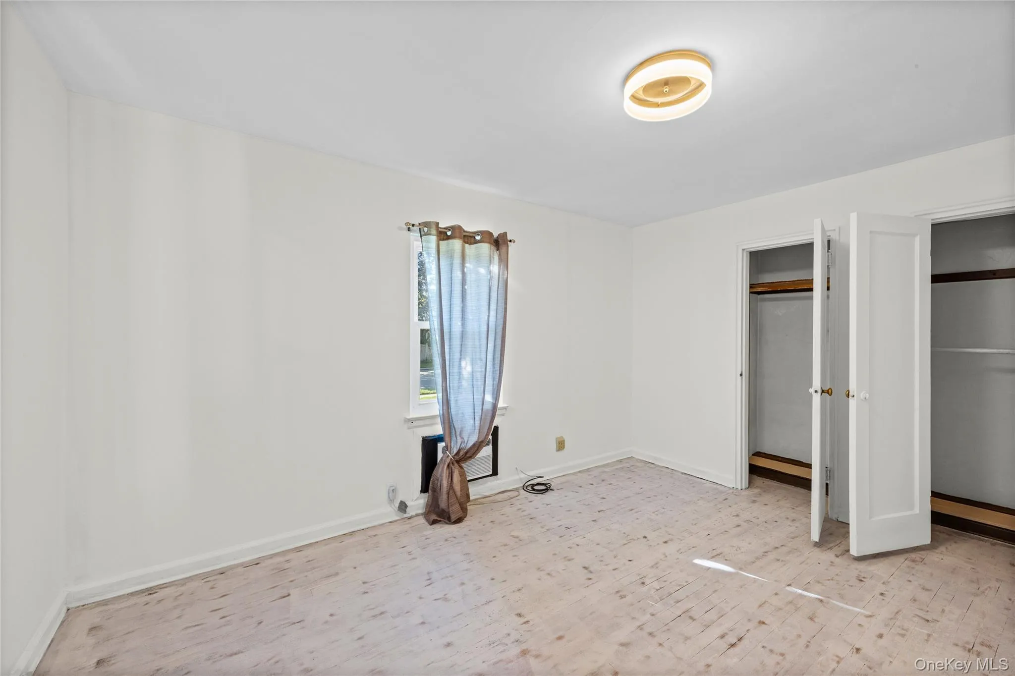 6 Grenville Court, Hempstead, NY, 4 Bedrooms Bedrooms, 7 Rooms Rooms,2 BathroomsBathrooms,Residential,For Rent,Grenville,0,1029421 6 Grenville Court, Hempstead, NY, 4 Bedrooms Bedrooms, 7 Rooms Rooms,2 BathroomsBathrooms,Residential,For Rent,Grenville,0,1029421