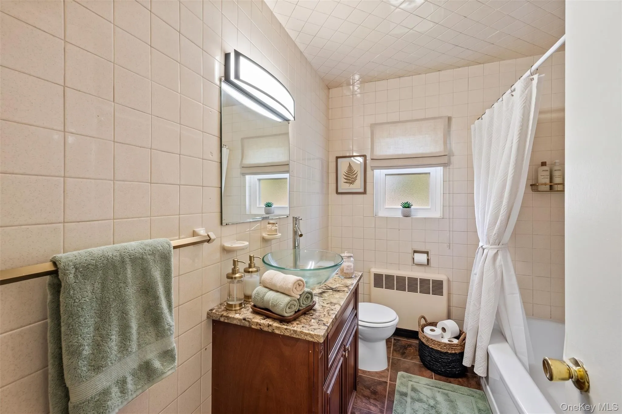6 Grenville Court, Hempstead, NY, 4 Bedrooms Bedrooms, 7 Rooms Rooms,2 BathroomsBathrooms,Residential,For Rent,Grenville,0,1029421 6 Grenville Court, Hempstead, NY, 4 Bedrooms Bedrooms, 7 Rooms Rooms,2 BathroomsBathrooms,Residential,For Rent,Grenville,0,1029421