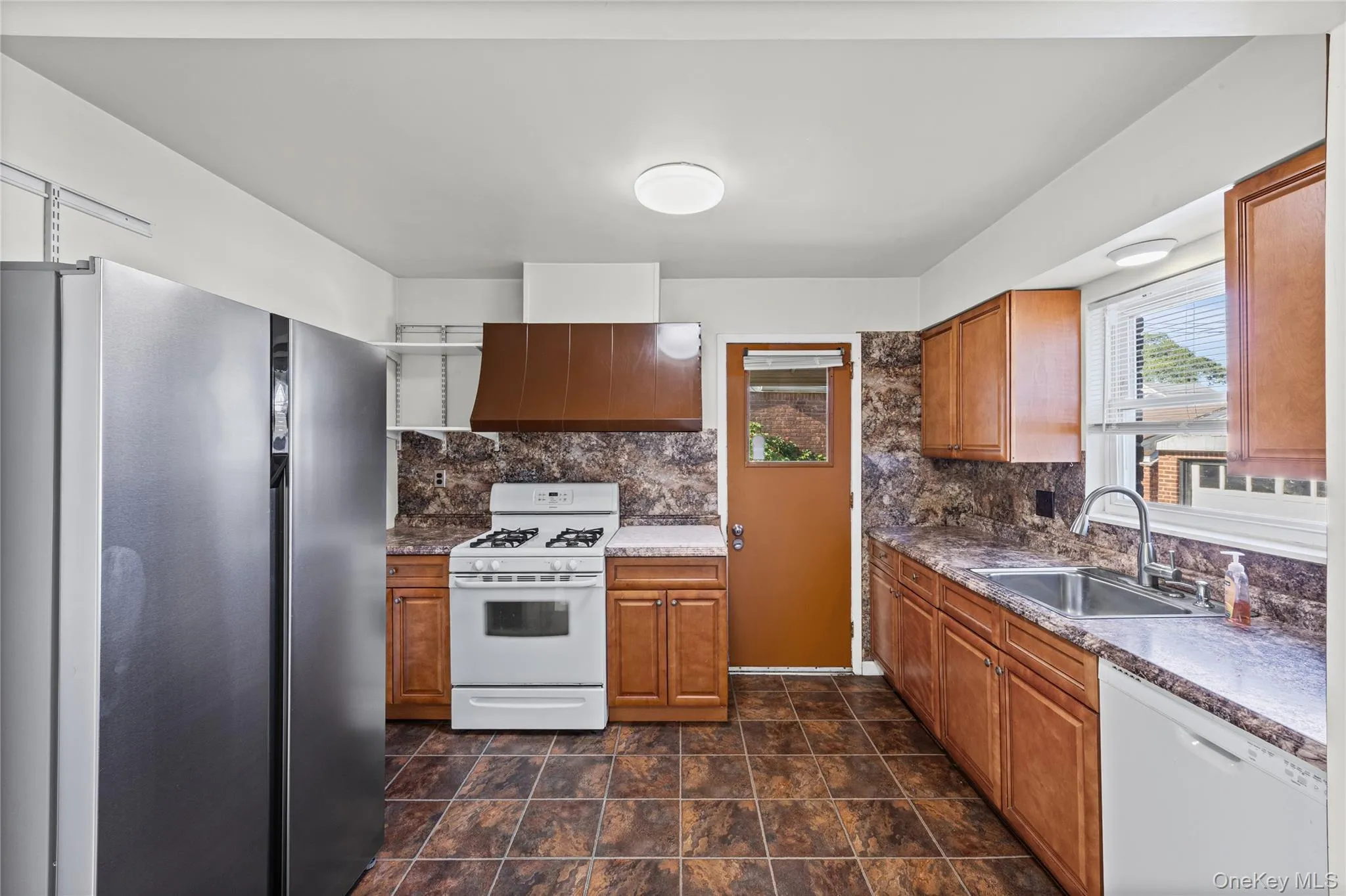 6 Grenville Court, Hempstead, NY, 4 Bedrooms Bedrooms, 7 Rooms Rooms,2 BathroomsBathrooms,Residential,For Rent,Grenville,0,1029421 6 Grenville Court, Hempstead, NY, 4 Bedrooms Bedrooms, 7 Rooms Rooms,2 BathroomsBathrooms,Residential,For Rent,Grenville,0,1029421