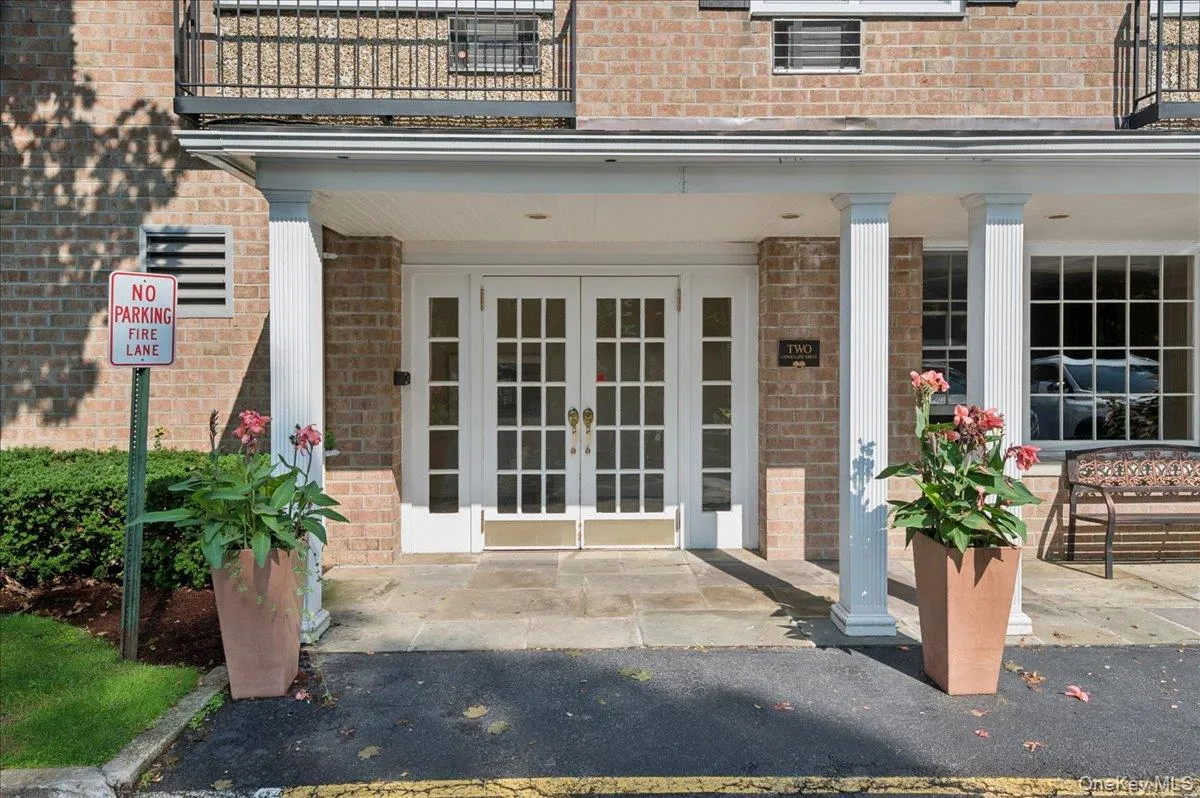 2 Consulate Drive, Eastchester, NY, 1 Bedroom Bedrooms, 2 Rooms Rooms,1 BathroomBathrooms,Residential Lease,For Rent,Consulate,0,1029427 2 Consulate Drive, Eastchester, NY, 1 Bedroom Bedrooms, 2 Rooms Rooms,1 BathroomBathrooms,Residential Lease,For Rent,Consulate,0,1029427