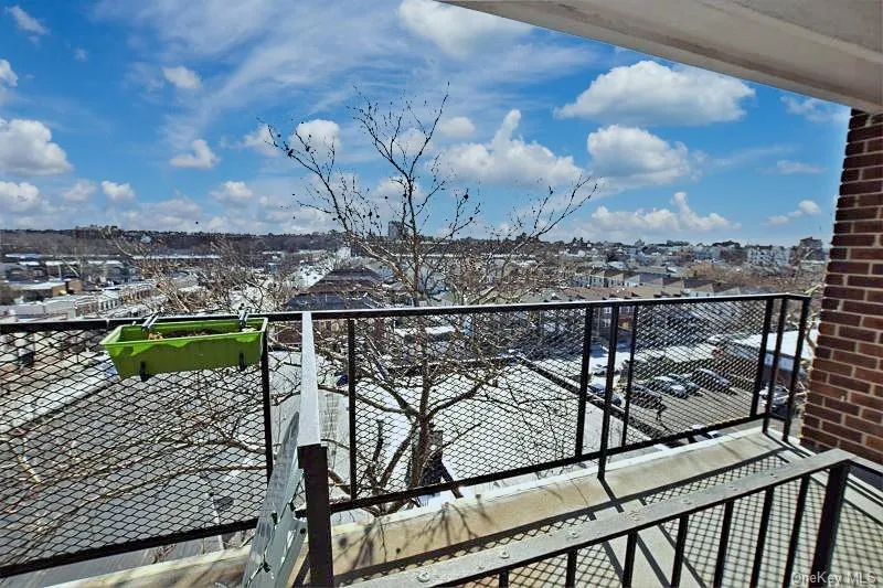 34-43 60th Street, New York, NY, 3 Rooms Rooms,1 BathroomBathrooms,Residential,For Rent,60th,0,1029428 34-43 60th Street, New York, NY, 3 Rooms Rooms,1 BathroomBathrooms,Residential,For Rent,60th,0,1029428