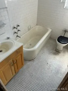 160-15 Powells Cove Boulevard, New York, NY, 1 Bedroom Bedrooms, 3 Rooms Rooms,1 BathroomBathrooms,Residential,For Rent,Powells Cove,0,1029434 160-15 Powells Cove Boulevard, New York, NY, 1 Bedroom Bedrooms, 3 Rooms Rooms,1 BathroomBathrooms,Residential,For Rent,Powells Cove,0,1029434