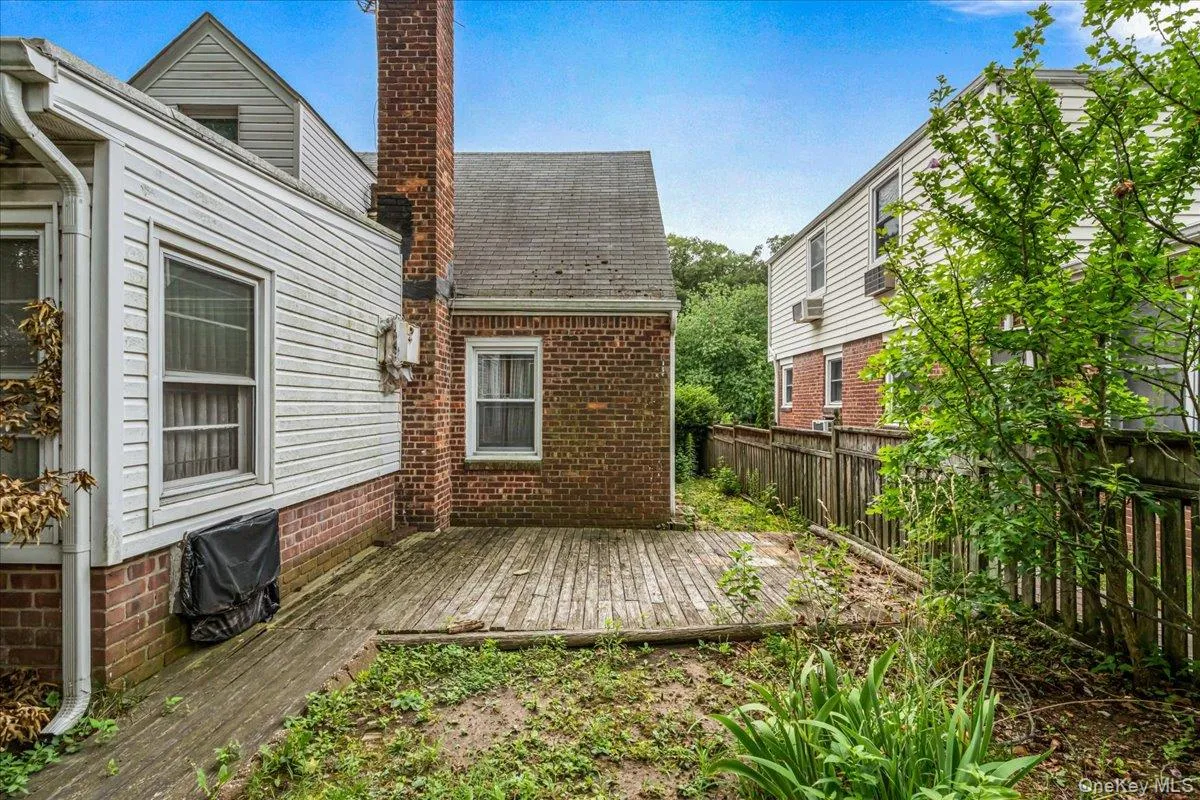 80-59 208th Street, New York, NY, 4 Bedrooms Bedrooms, 7 Rooms Rooms,2 BathroomsBathrooms,Residential,For Rent,208th,0,1029437 80-59 208th Street, New York, NY, 4 Bedrooms Bedrooms, 7 Rooms Rooms,2 BathroomsBathrooms,Residential,For Rent,208th,0,1029437