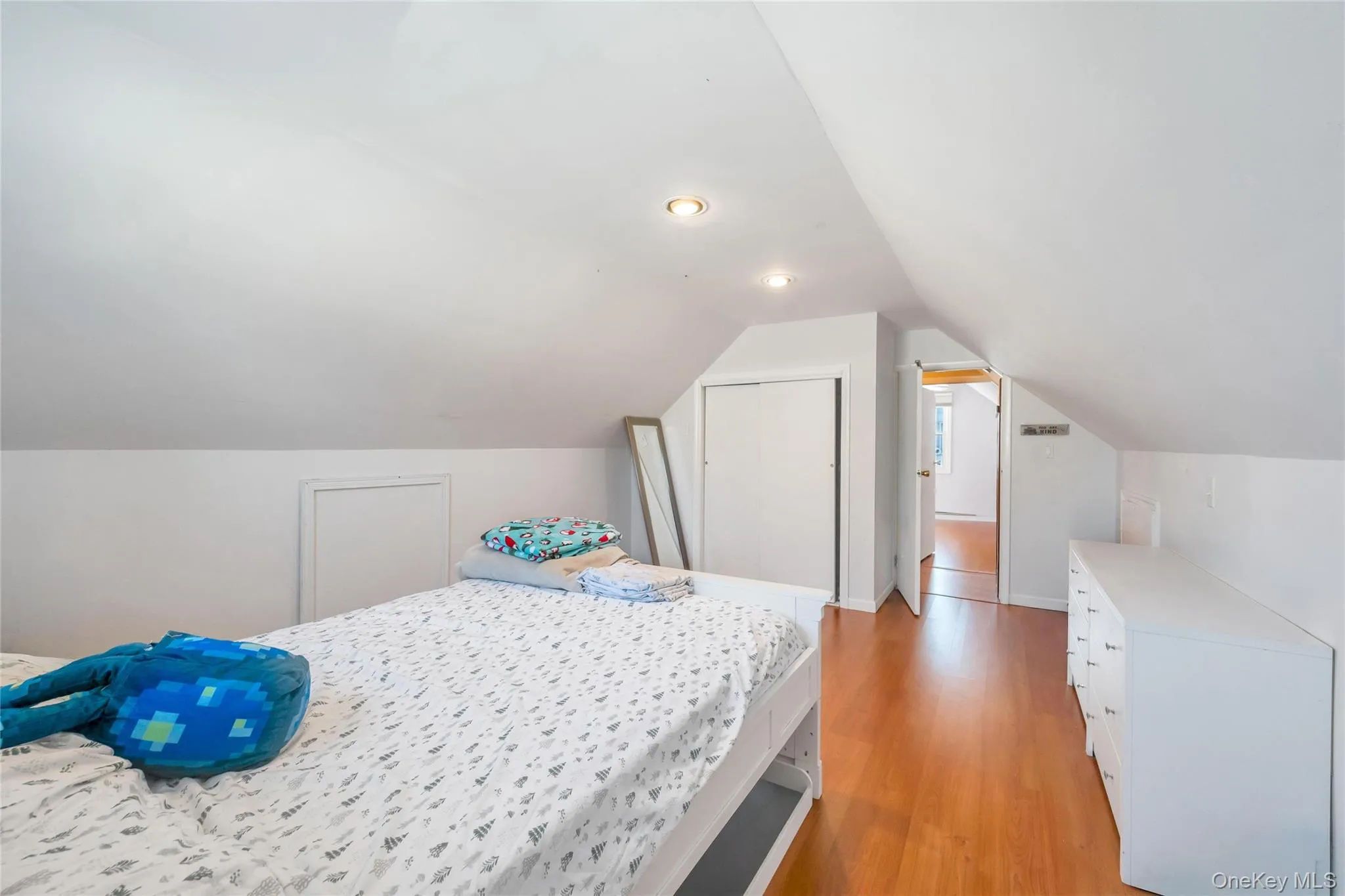 5 Sunset Avenue, Oyster Bay, NY, 3 Bedrooms Bedrooms, 6 Rooms Rooms,2 BathroomsBathrooms,Residential,For Rent,Sunset,0,1029439 5 Sunset Avenue, Oyster Bay, NY, 3 Bedrooms Bedrooms, 6 Rooms Rooms,2 BathroomsBathrooms,Residential,For Rent,Sunset,0,1029439