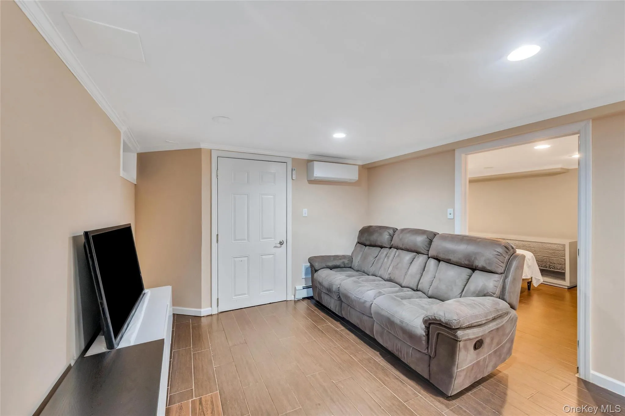 5 Sunset Avenue, Oyster Bay, NY, 3 Bedrooms Bedrooms, 6 Rooms Rooms,2 BathroomsBathrooms,Residential,For Rent,Sunset,0,1029439 5 Sunset Avenue, Oyster Bay, NY, 3 Bedrooms Bedrooms, 6 Rooms Rooms,2 BathroomsBathrooms,Residential,For Rent,Sunset,0,1029439